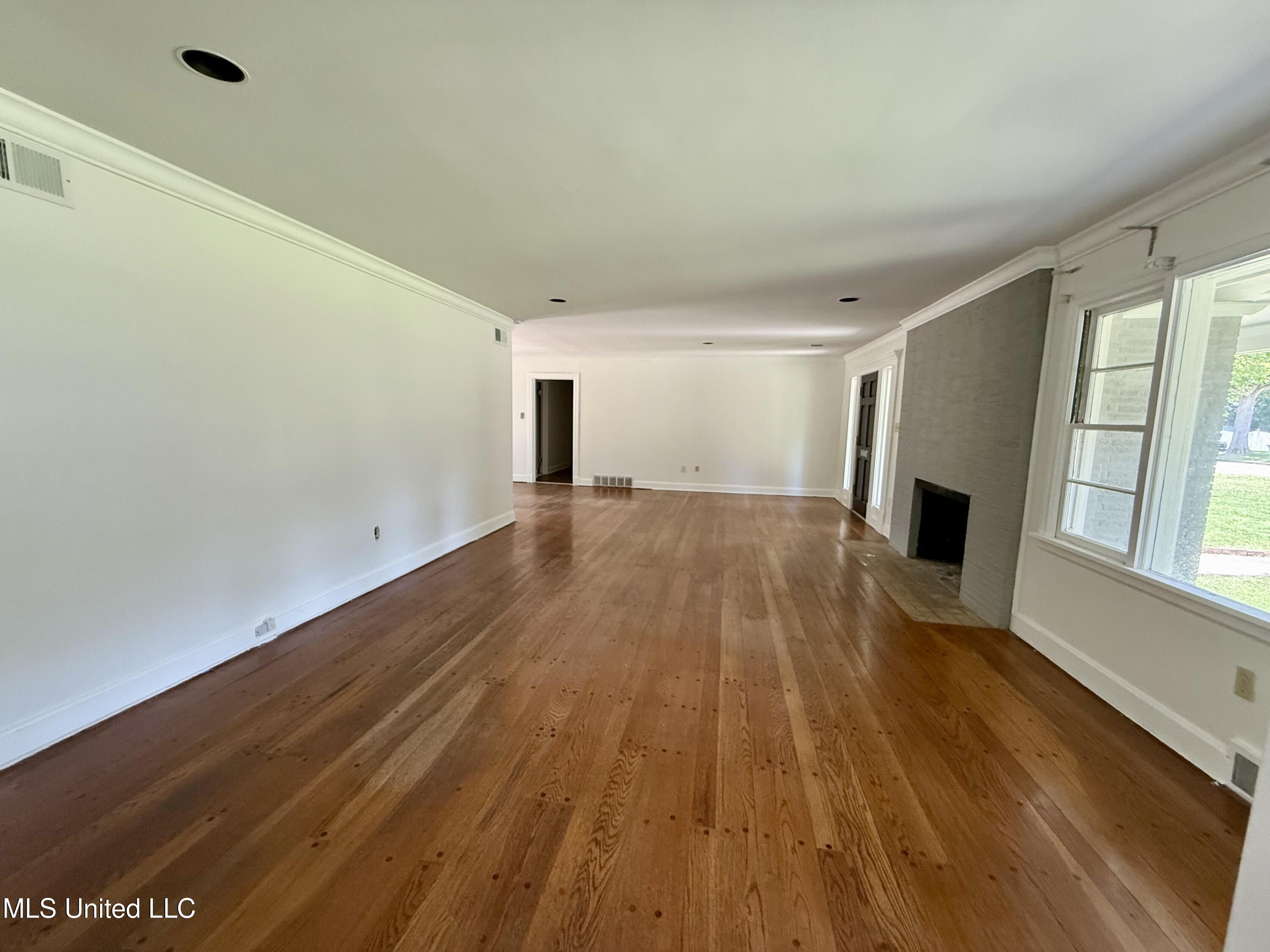 1284 Kirk Circle Property Photo 2
