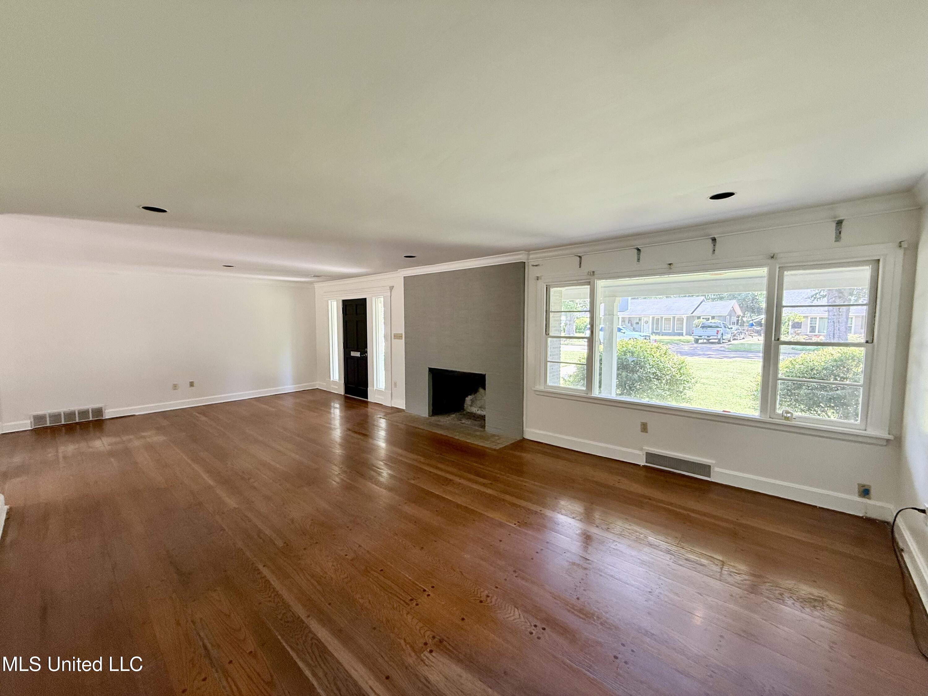 1284 Kirk Circle Property Photo 5