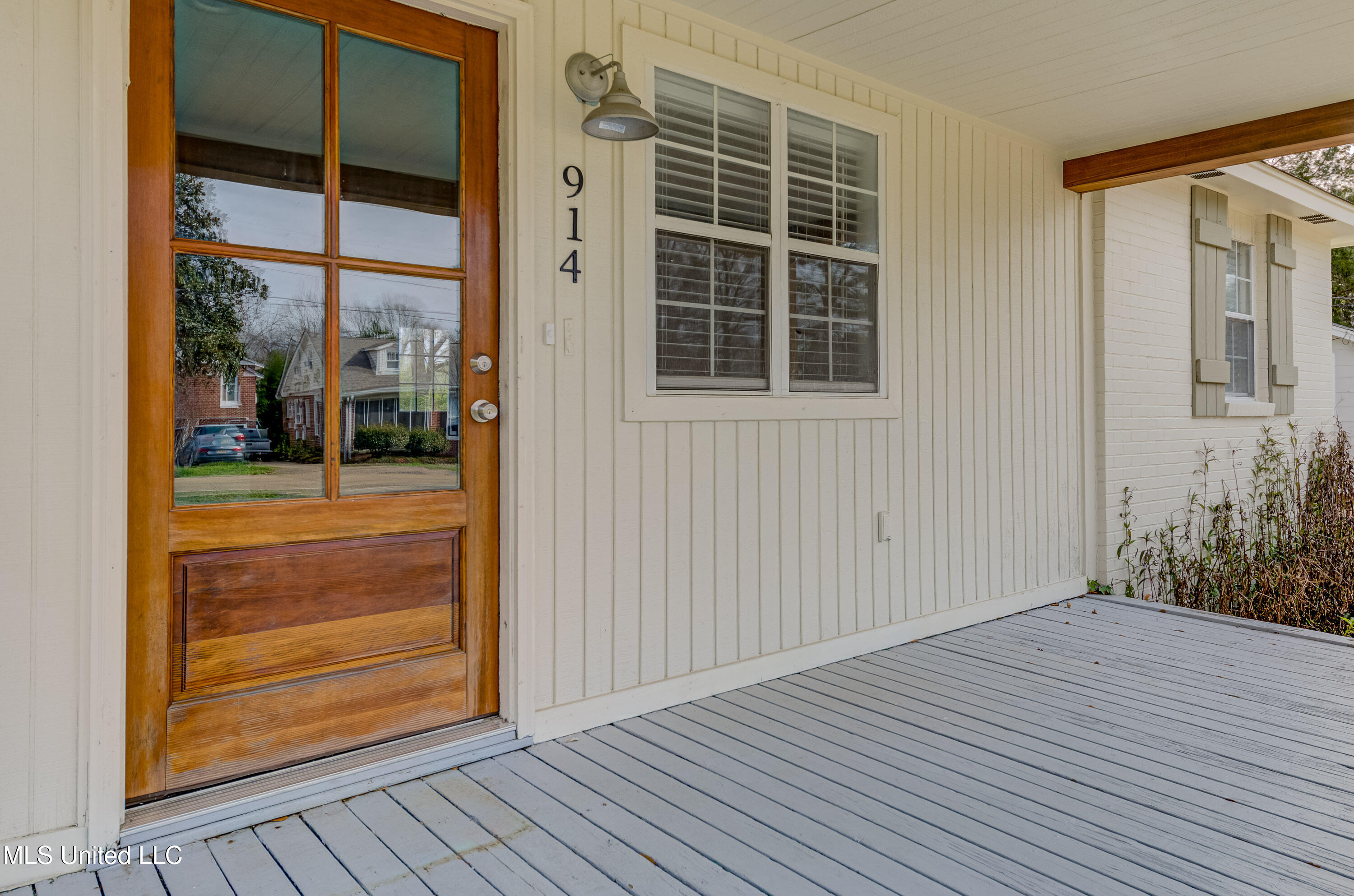 914 Monroe Street Property Photo 2