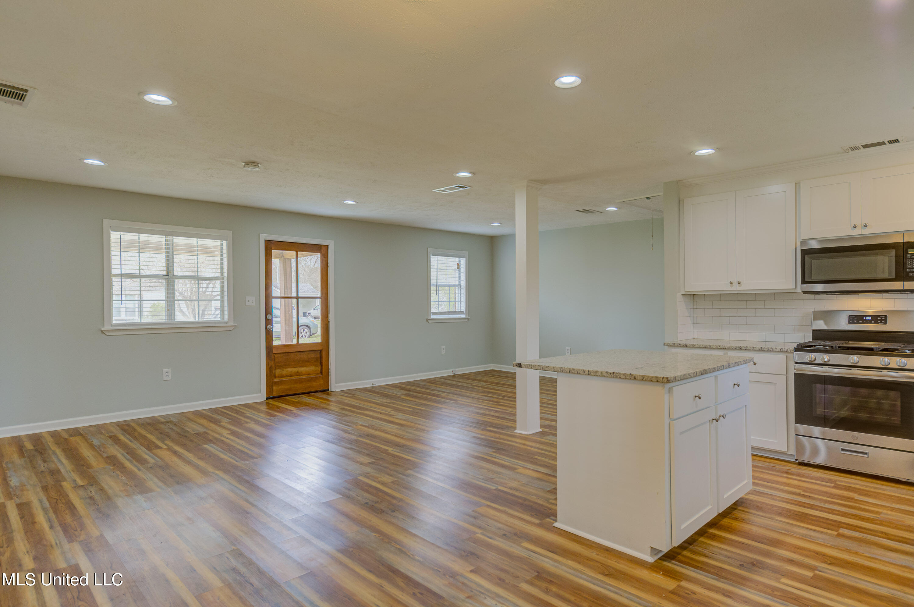 914 Monroe Street Property Photo 6