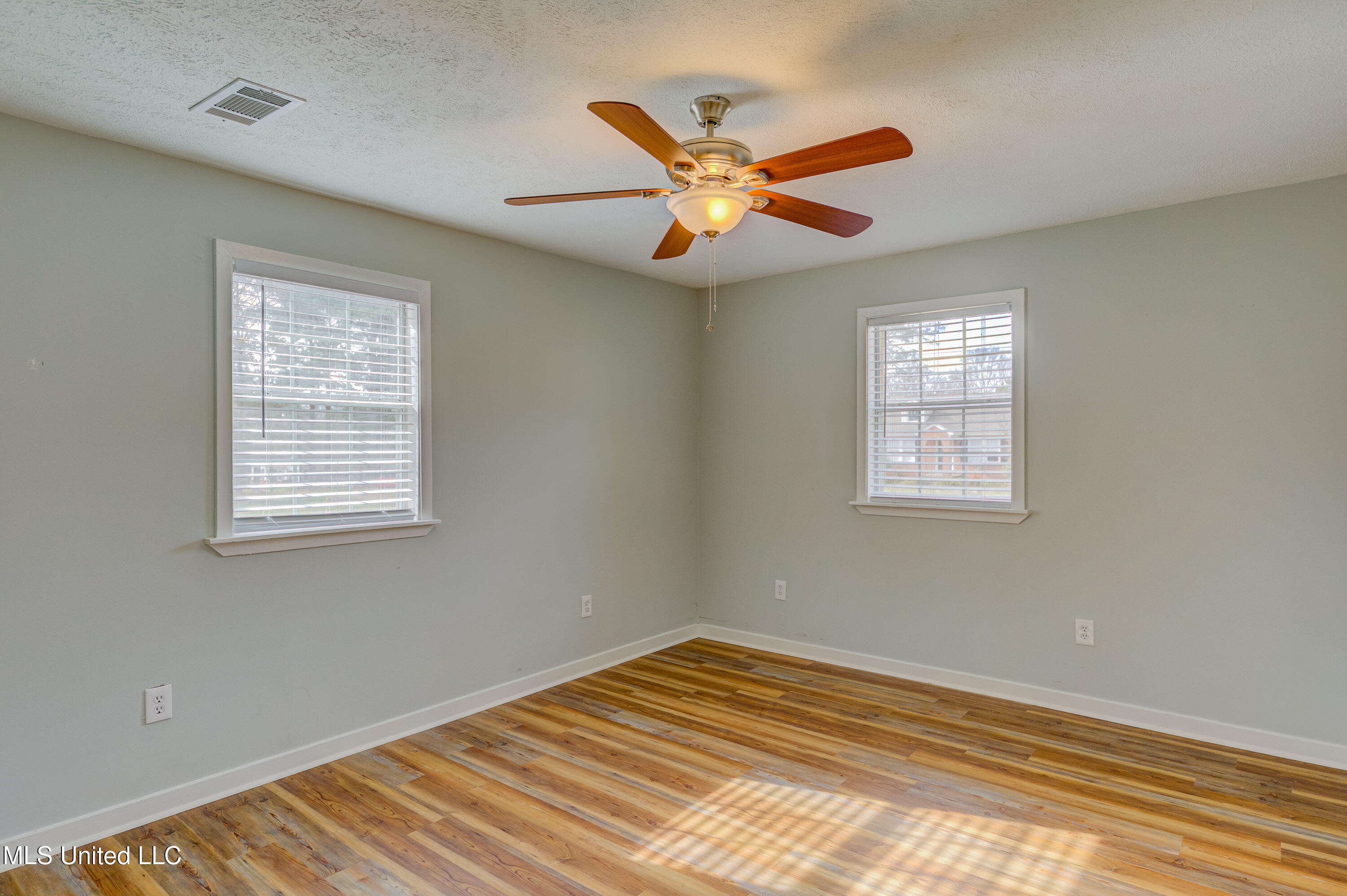 914 Monroe Street Property Photo 12