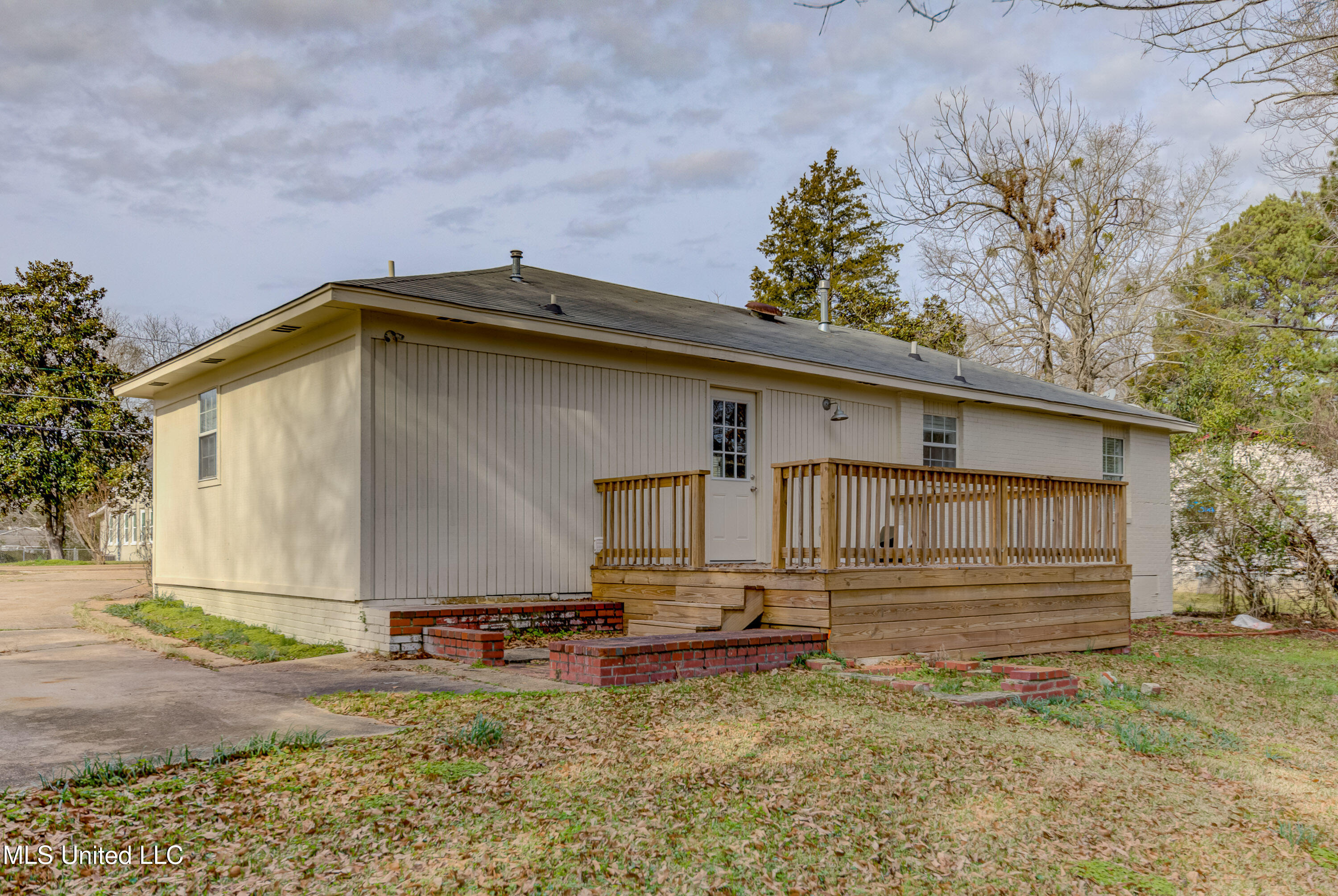 914 Monroe Street Property Photo 22