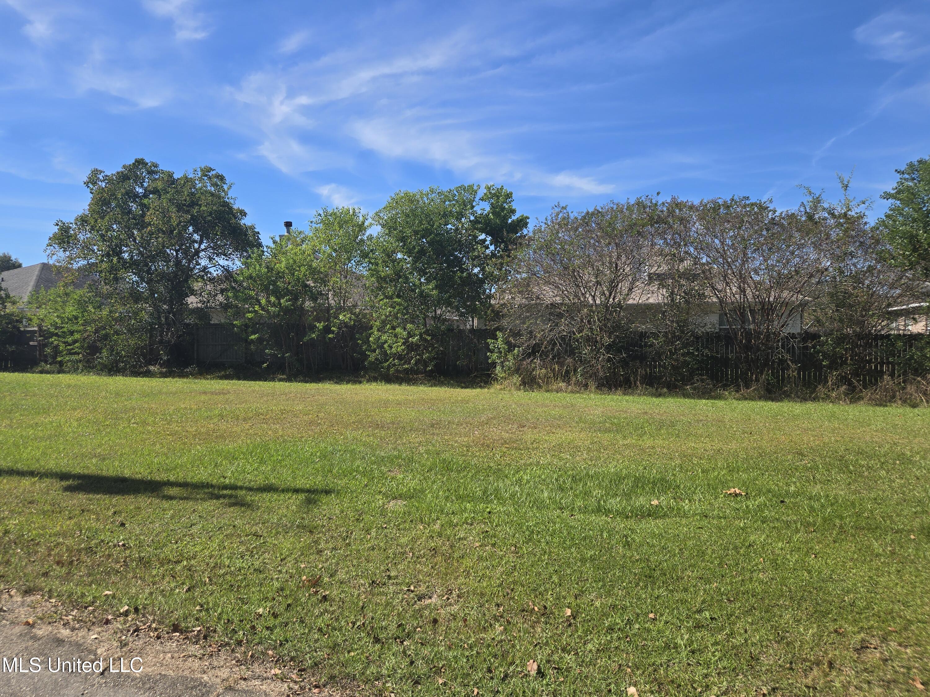 W River Vue Property Photo 1
