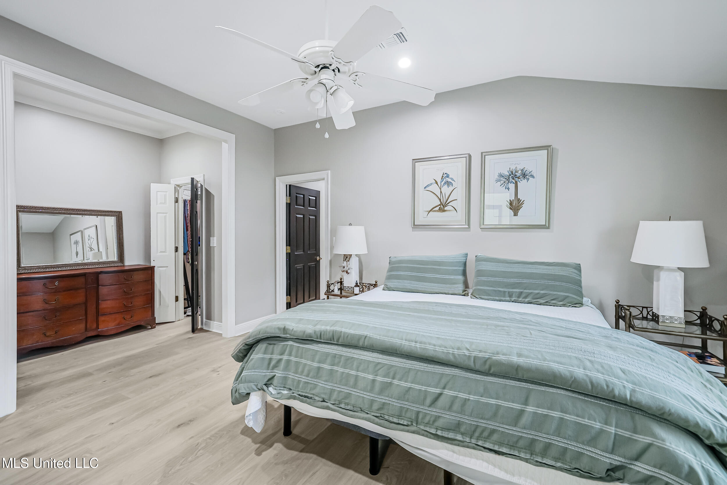 2604 Evergreen Lane Property Photo 22