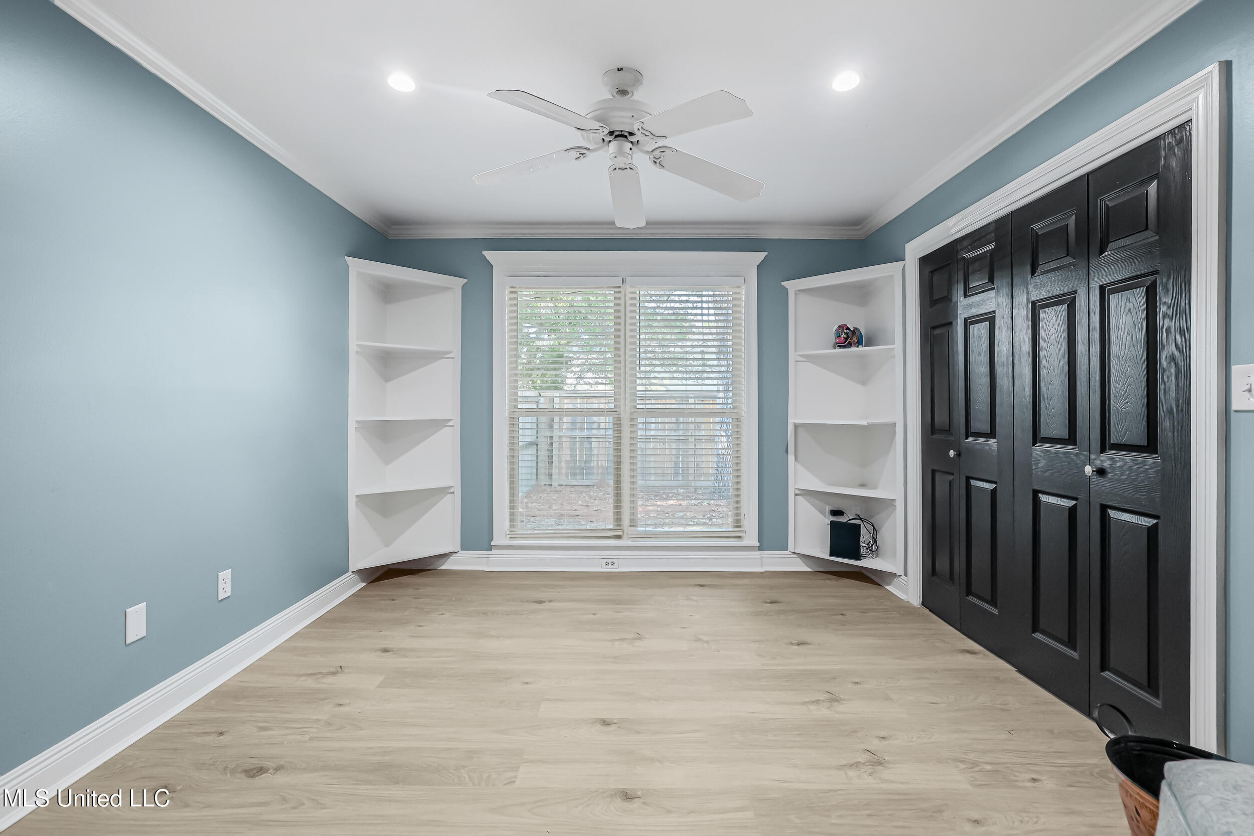 2604 Evergreen Lane Property Photo 31