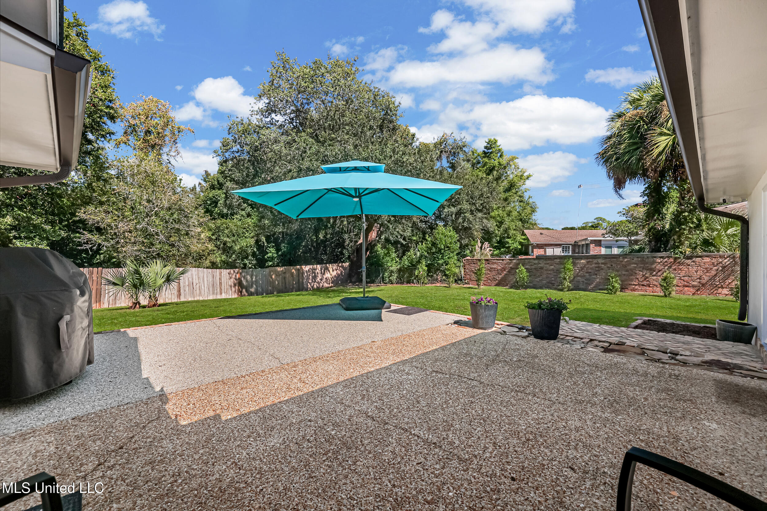 2604 Evergreen Lane Property Photo 36