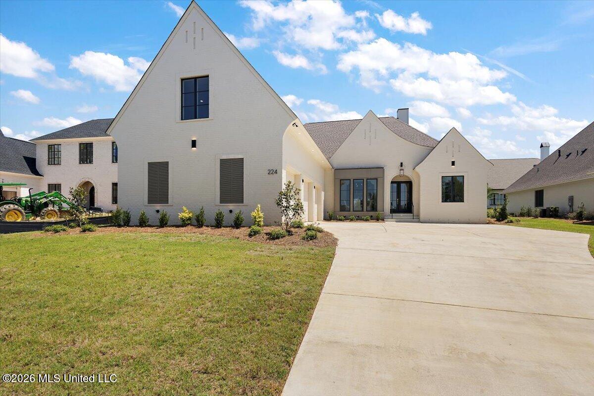 224 Welchshire Drive Property Photo 5