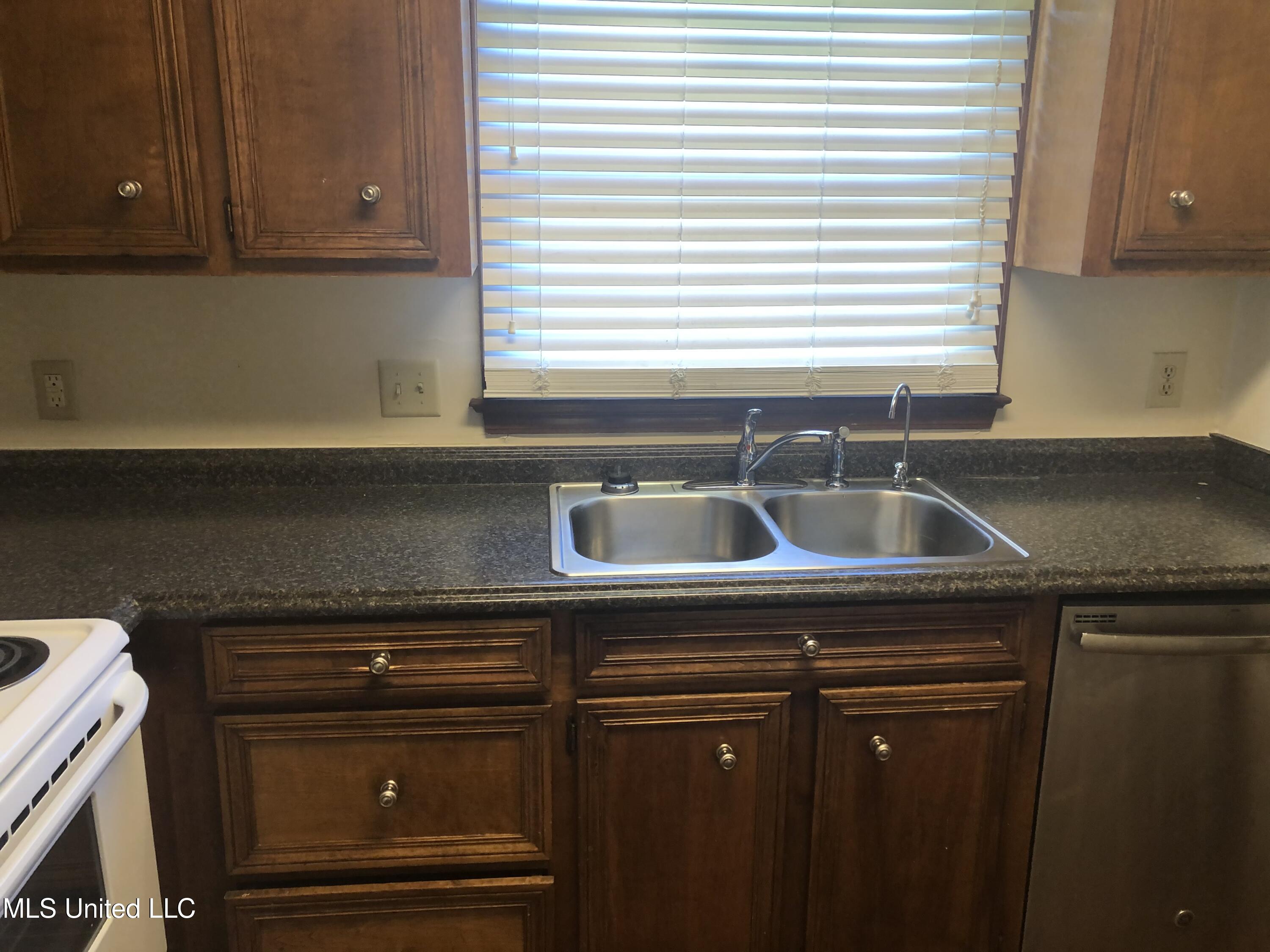 42 Northtown Road Property Photo 11