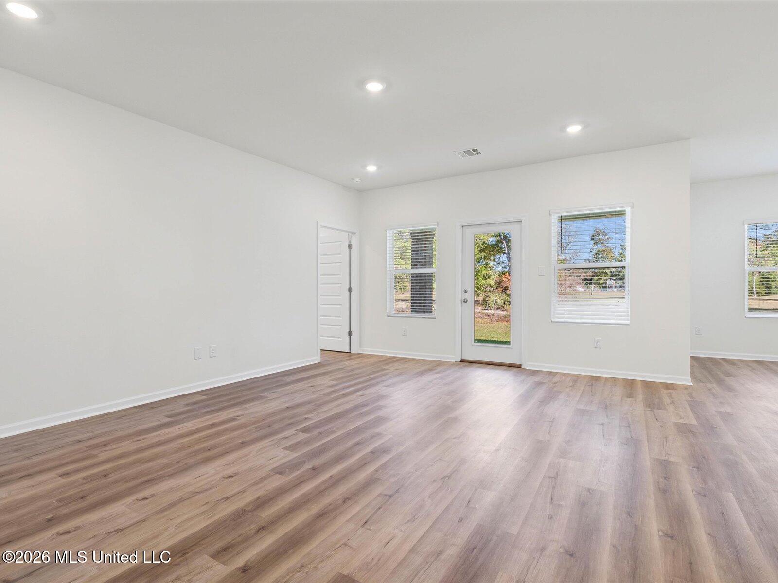 10590 Landon Meadows Drive Property Photo 5