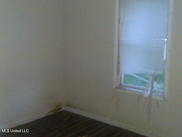 421 Highway 354 Property Photo 6