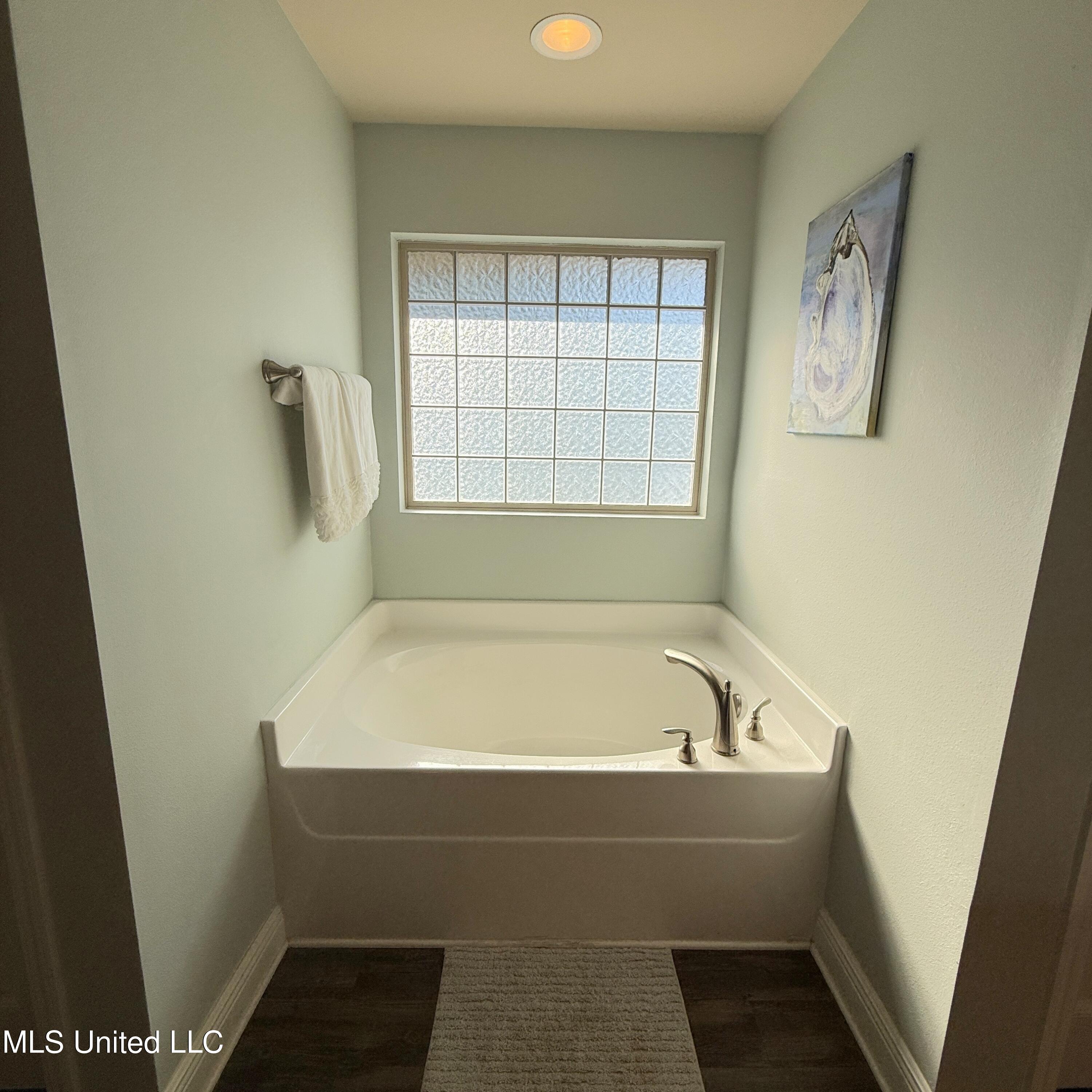 6269 Roxanne Way Property Photo 14