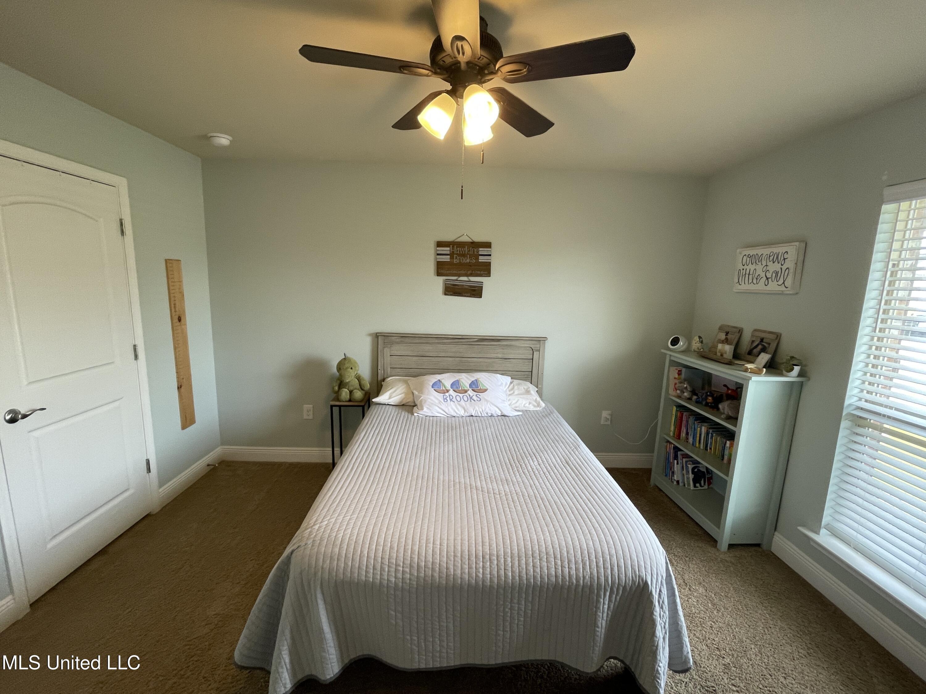 6269 Roxanne Way Property Photo 15