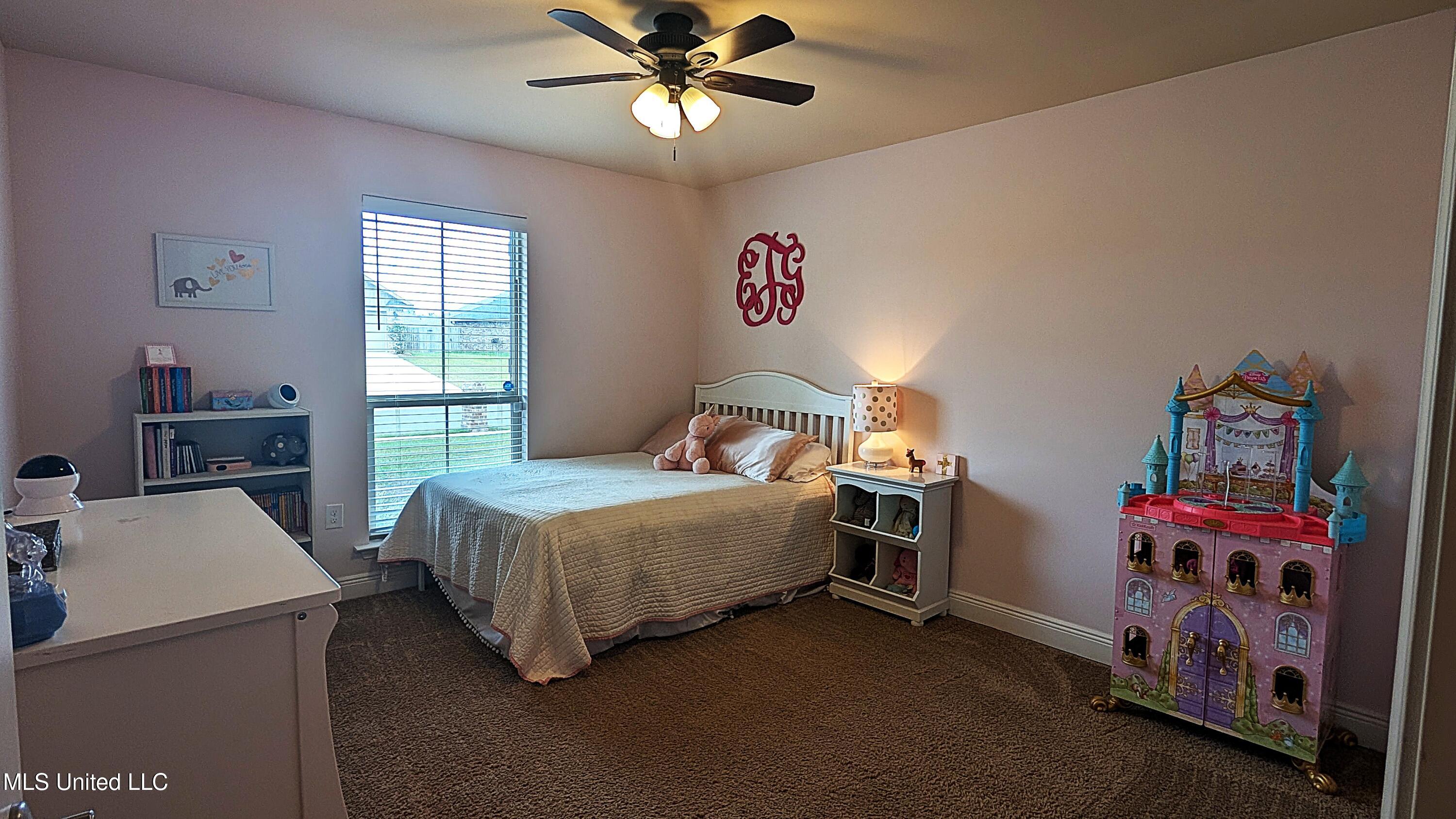 6269 Roxanne Way Property Photo 16