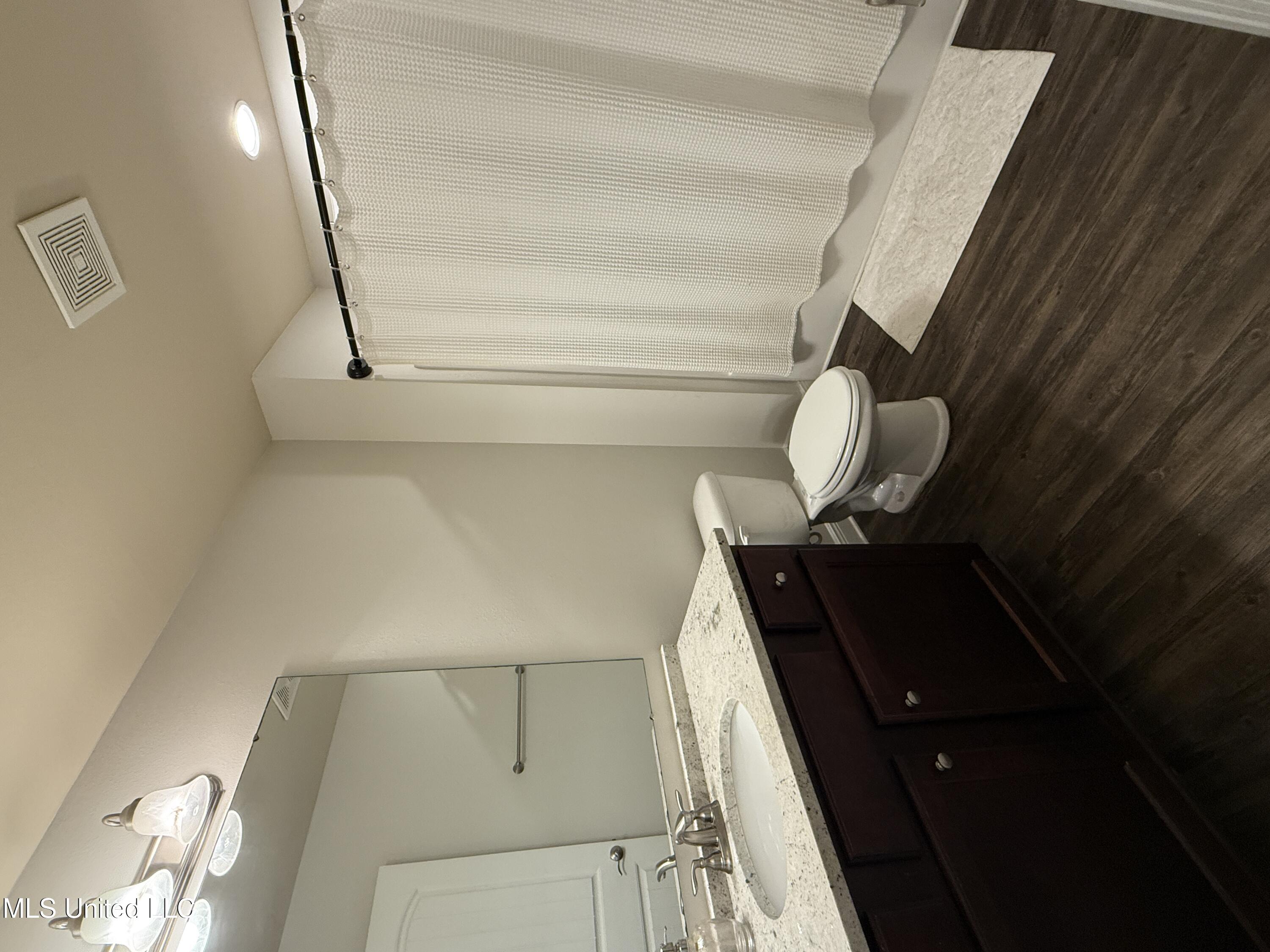 6269 Roxanne Way Property Photo 21