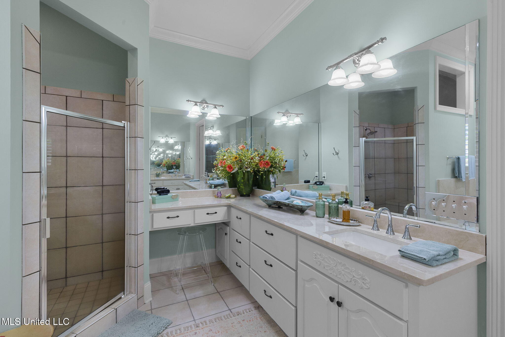176 Northshore Boulevard Property Photo 37