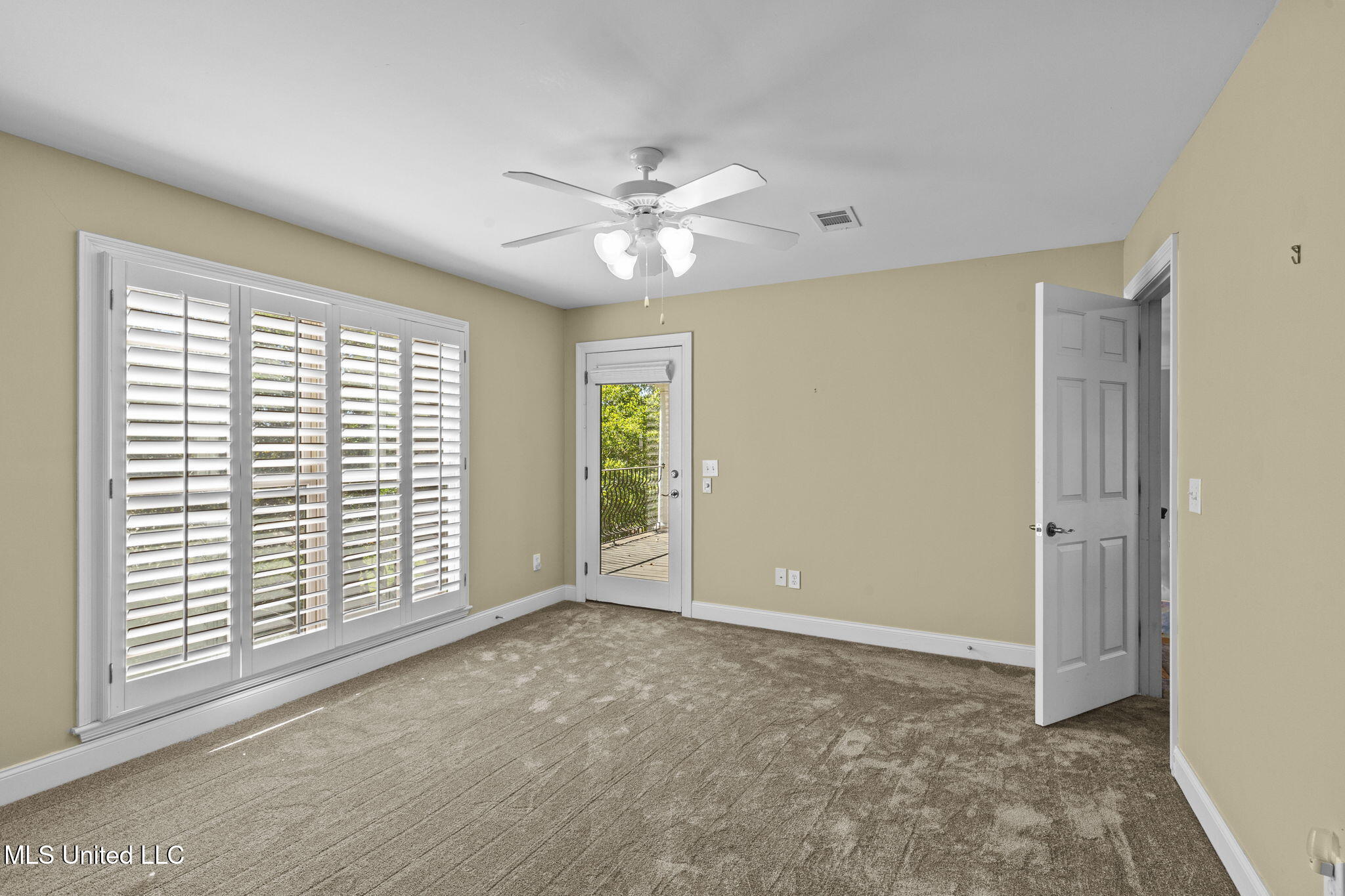 176 Northshore Boulevard Property Photo 53