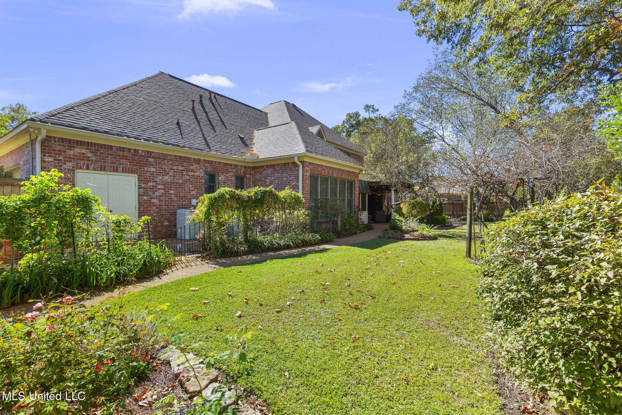 176 Northshore Boulevard Property Photo 79