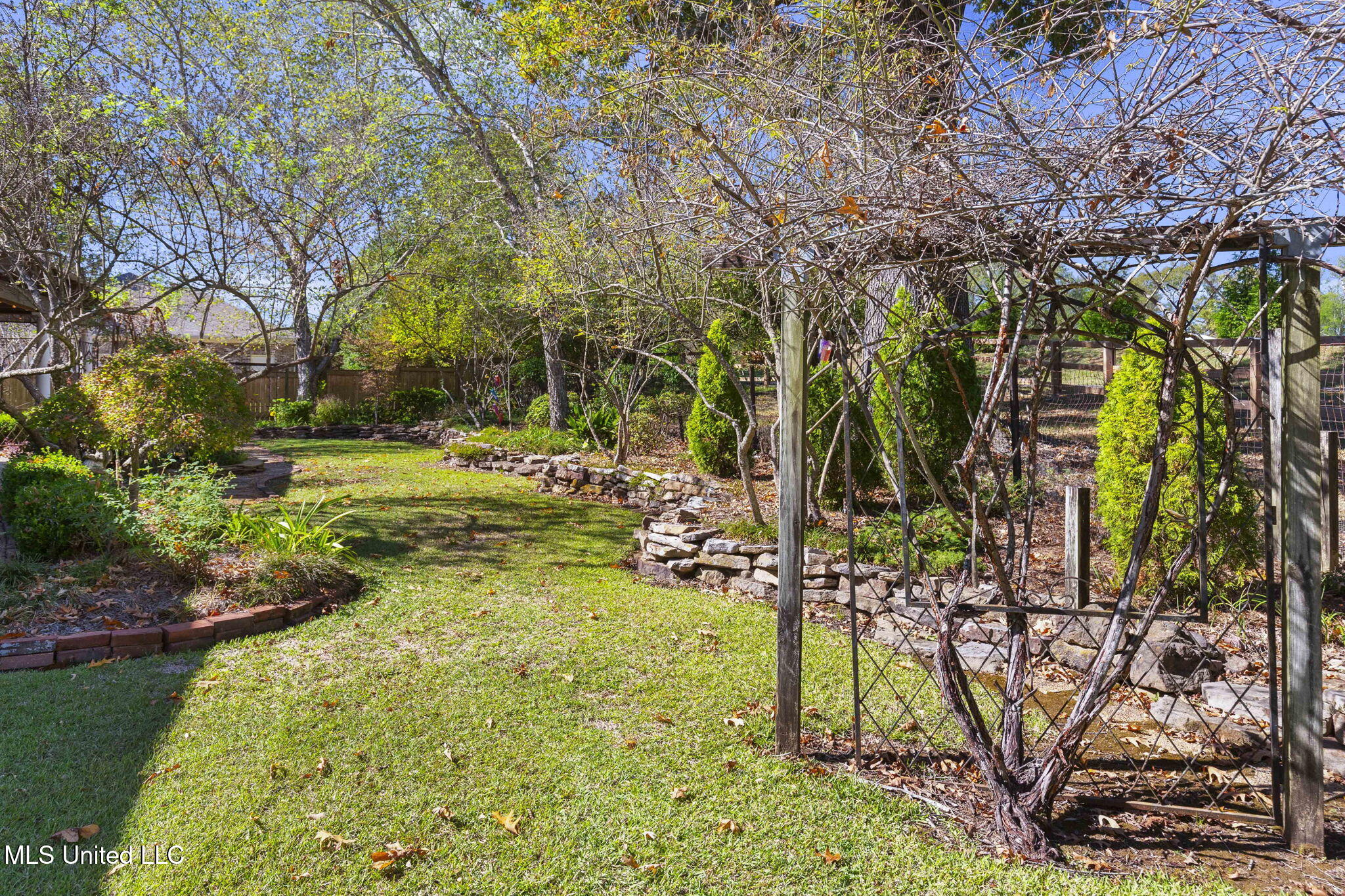 176 Northshore Boulevard Property Photo 81