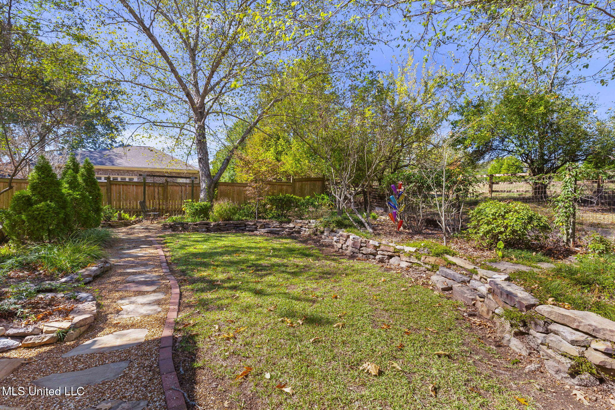 176 Northshore Boulevard Property Photo 82