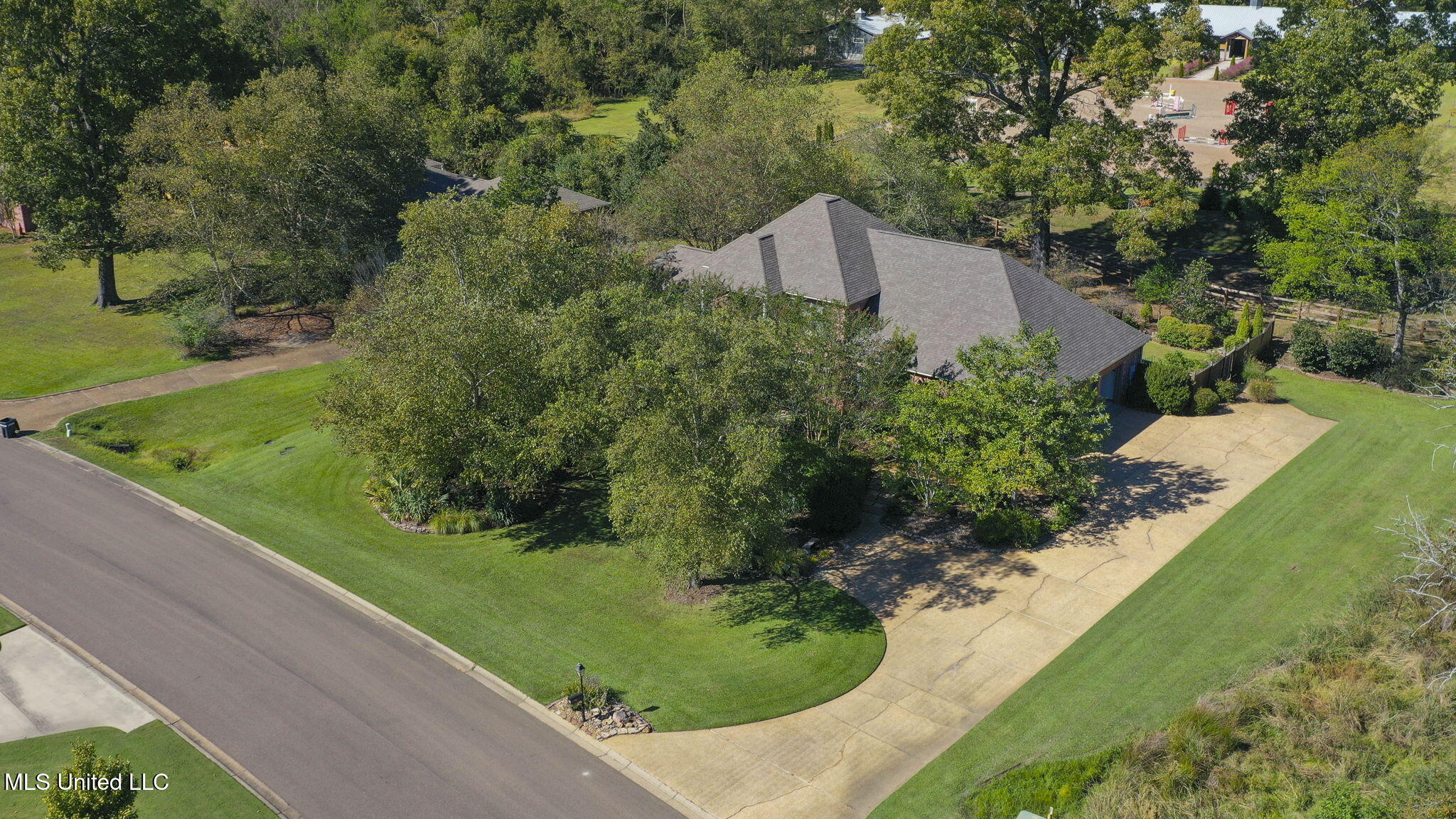 176 Northshore Boulevard Property Photo 101