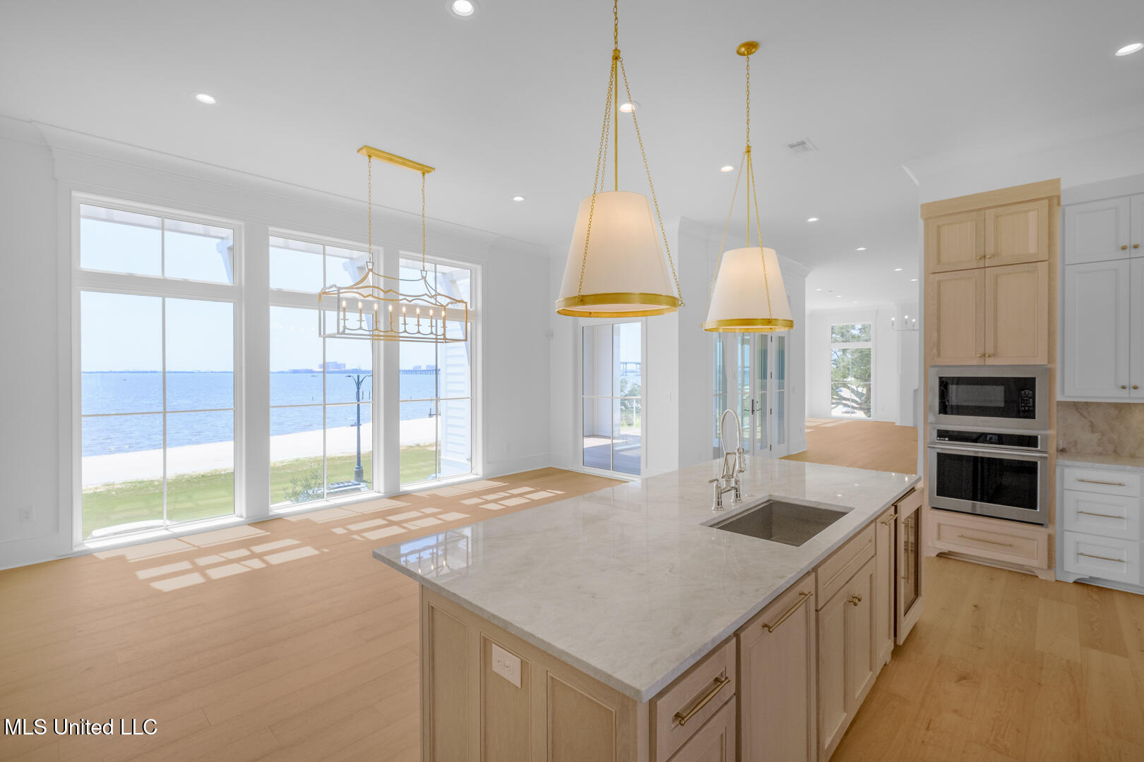 106 S Beach Drive Property Photo 13