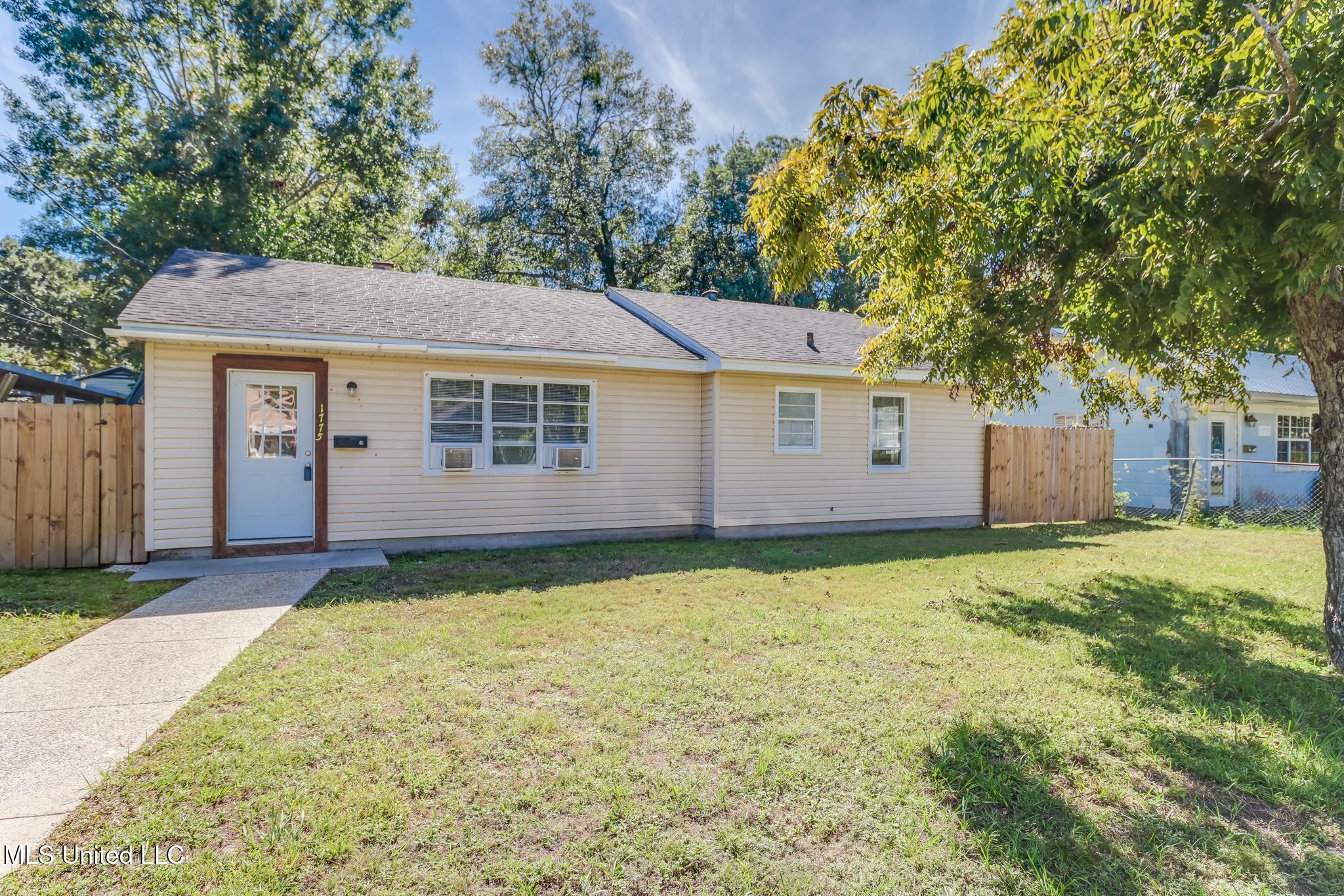 1775 Vaughn Street Property Photo 1