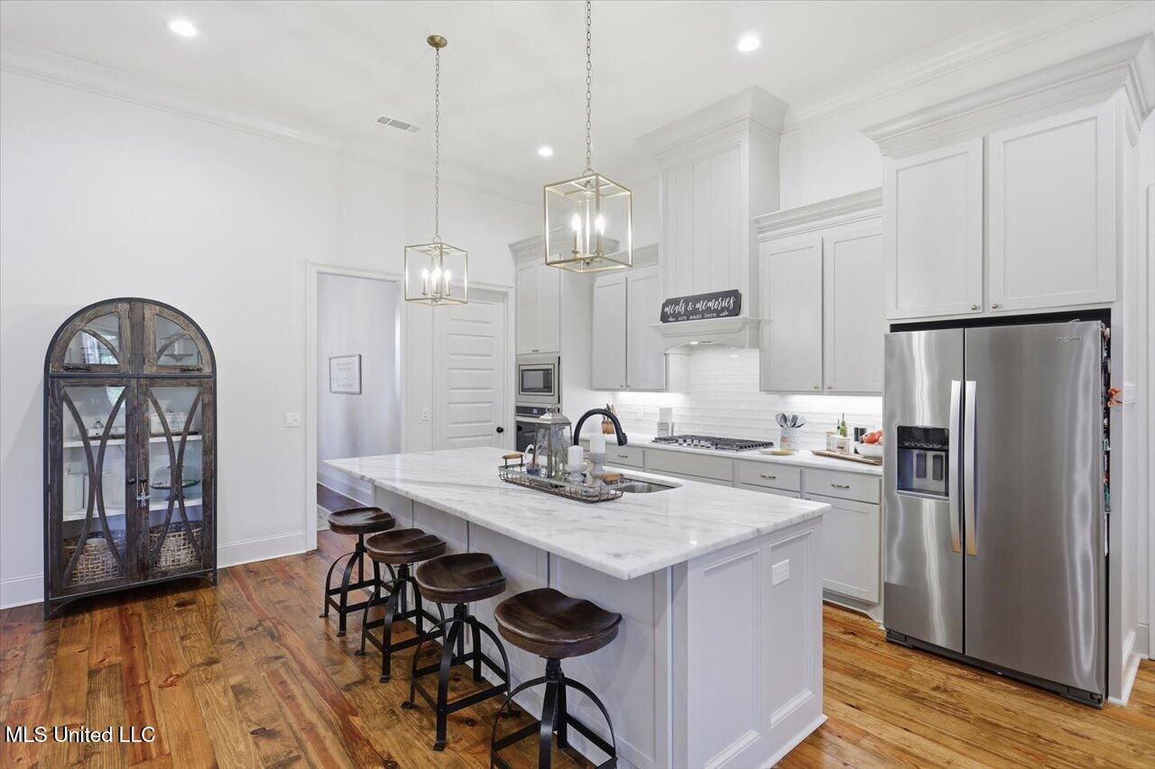 202 Lost Oak Lane Property Photo 15