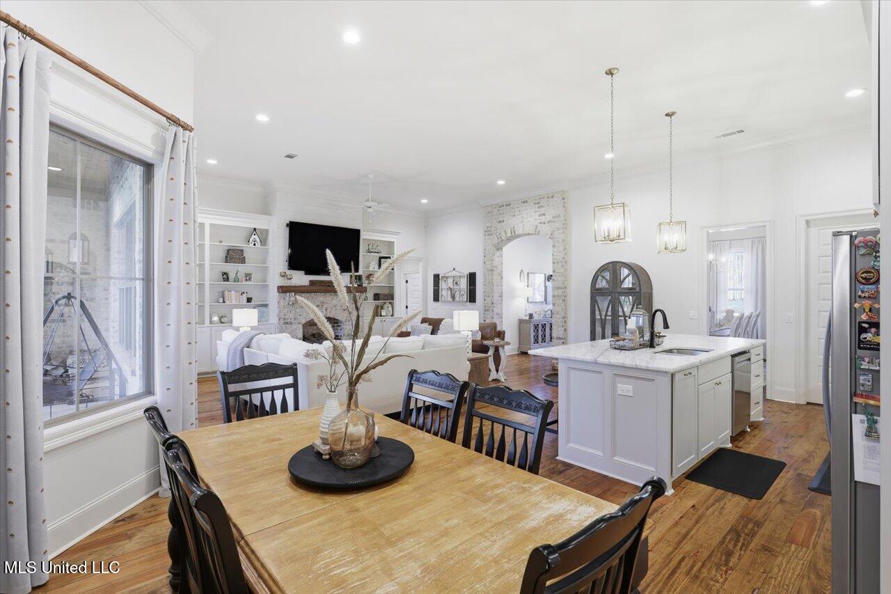 202 Lost Oak Lane Property Photo 20