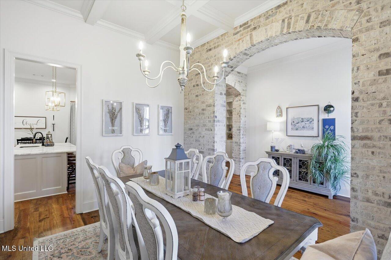 202 Lost Oak Lane Property Photo 23