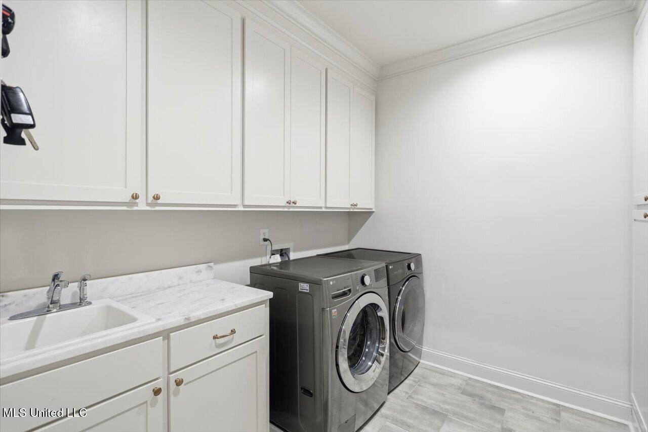 202 Lost Oak Lane Property Photo 26