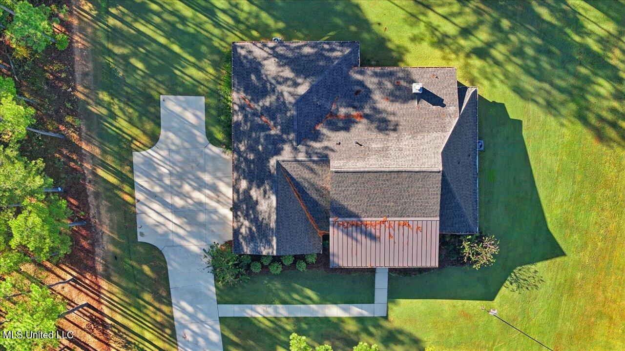 202 Lost Oak Lane Property Photo 62