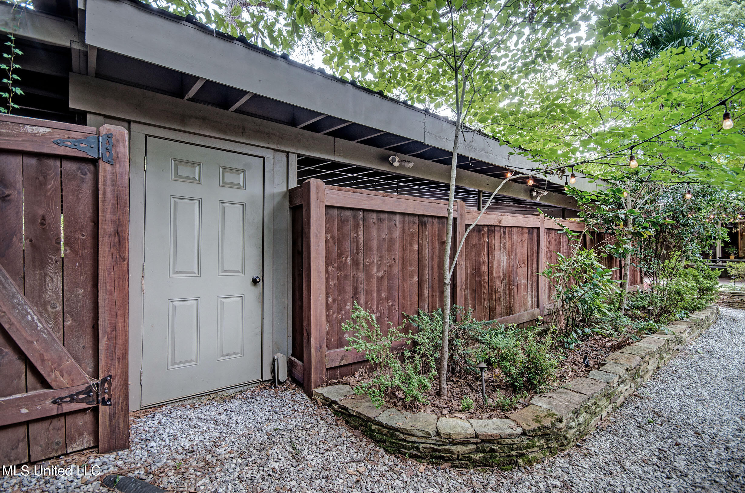 4441 Hickory Ridge Road Property Photo 9