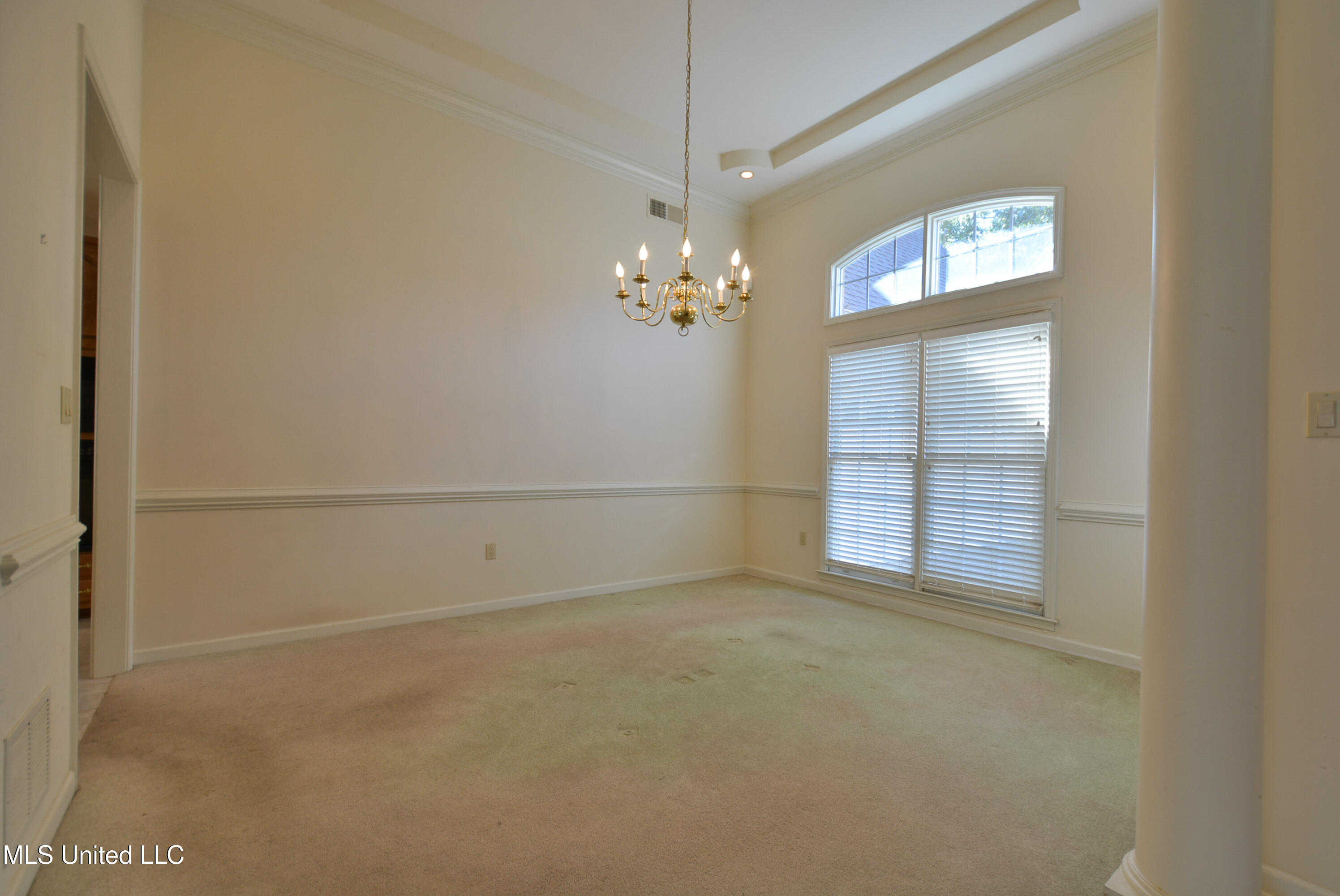 9354 Gee Gee Drive Property Photo 4