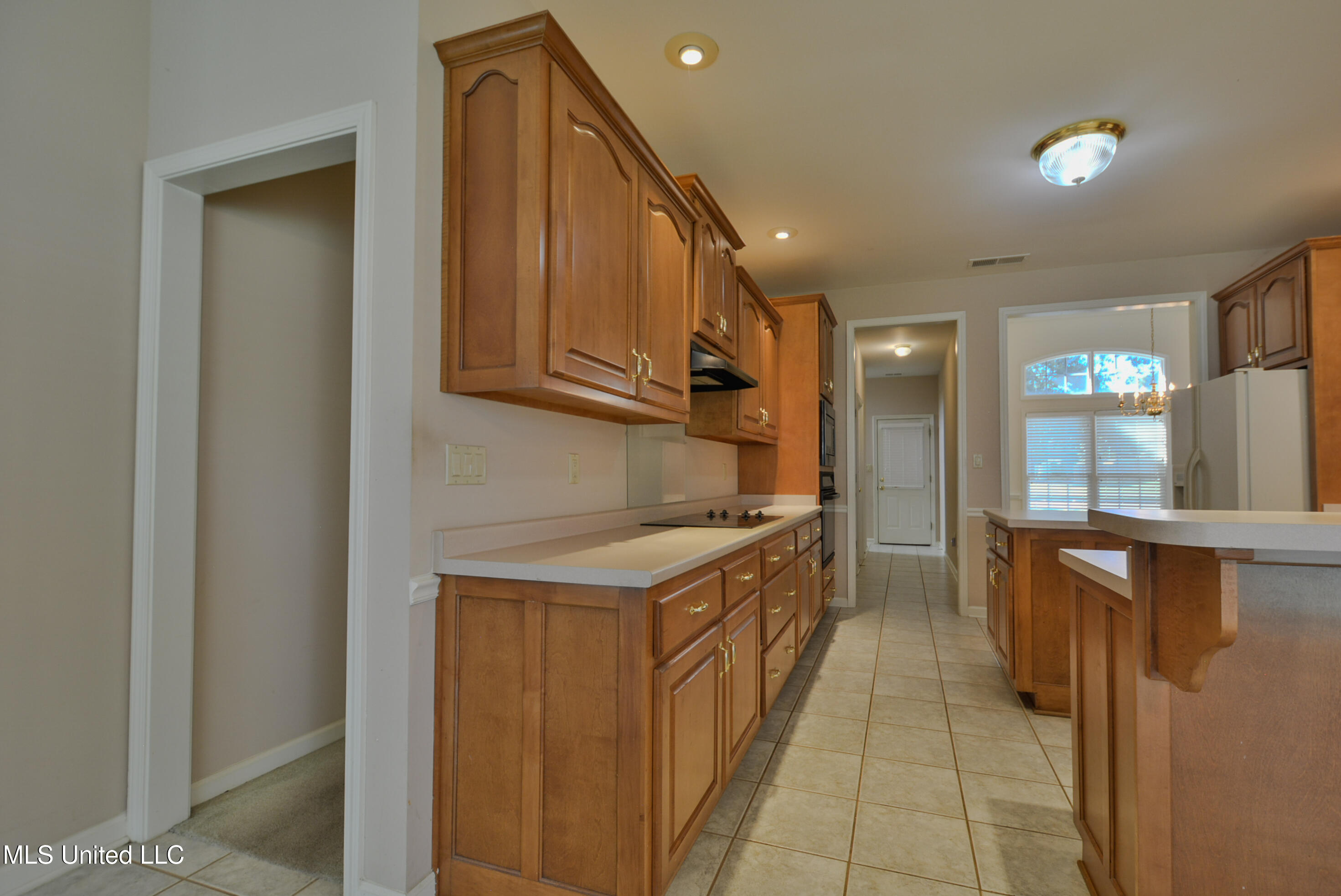 9354 Gee Gee Drive Property Photo 8