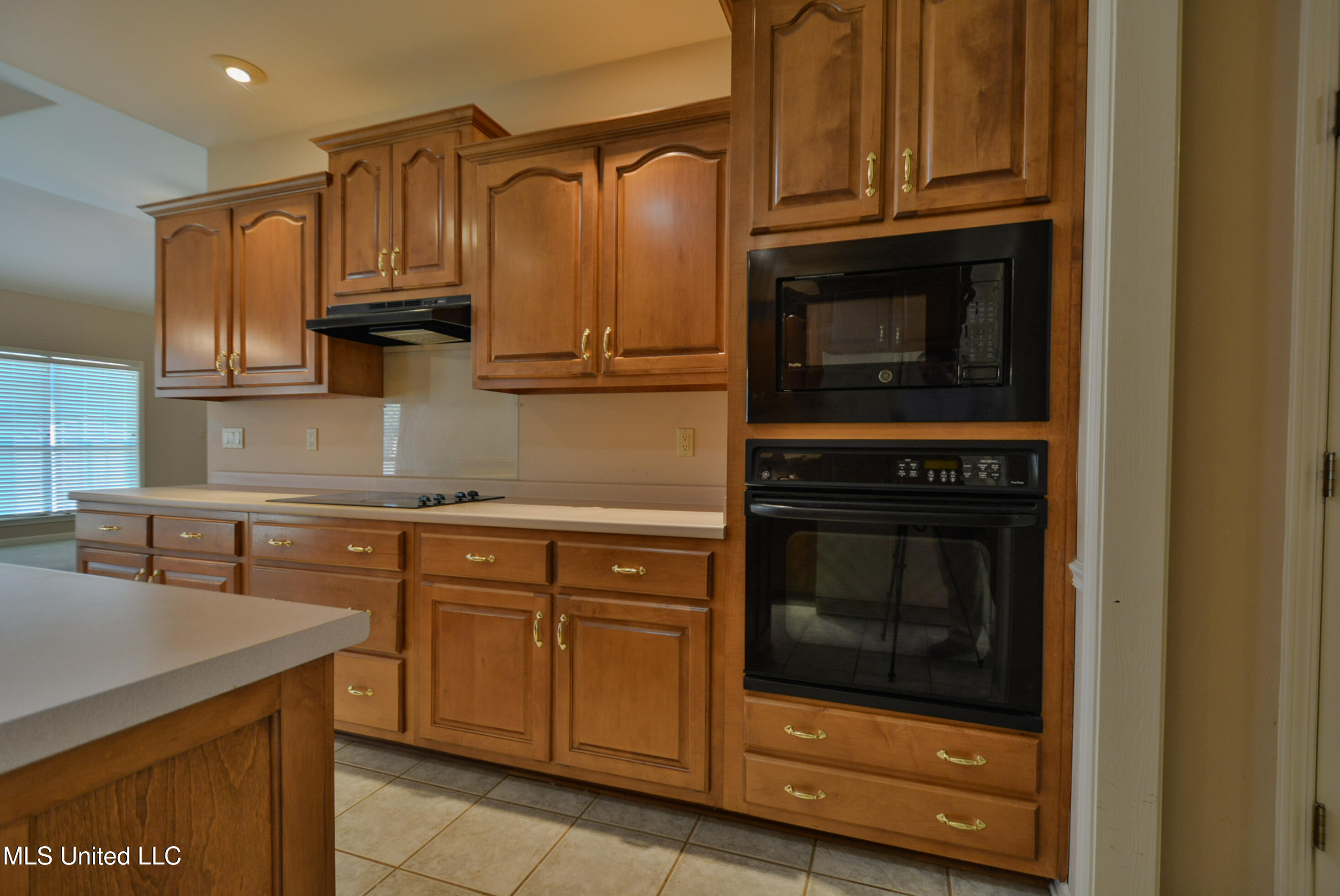 9354 Gee Gee Drive Property Photo 13