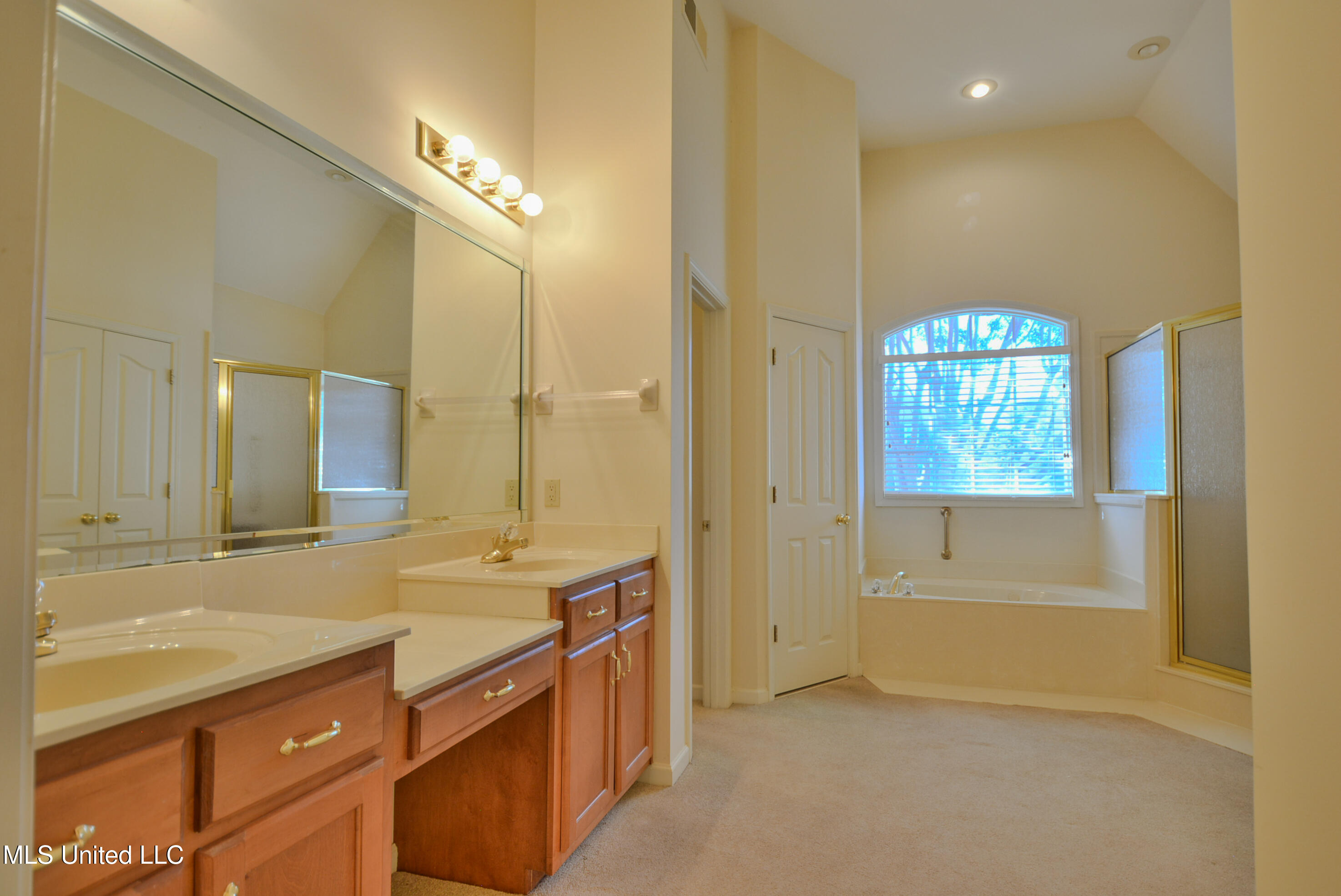 9354 Gee Gee Drive Property Photo 16