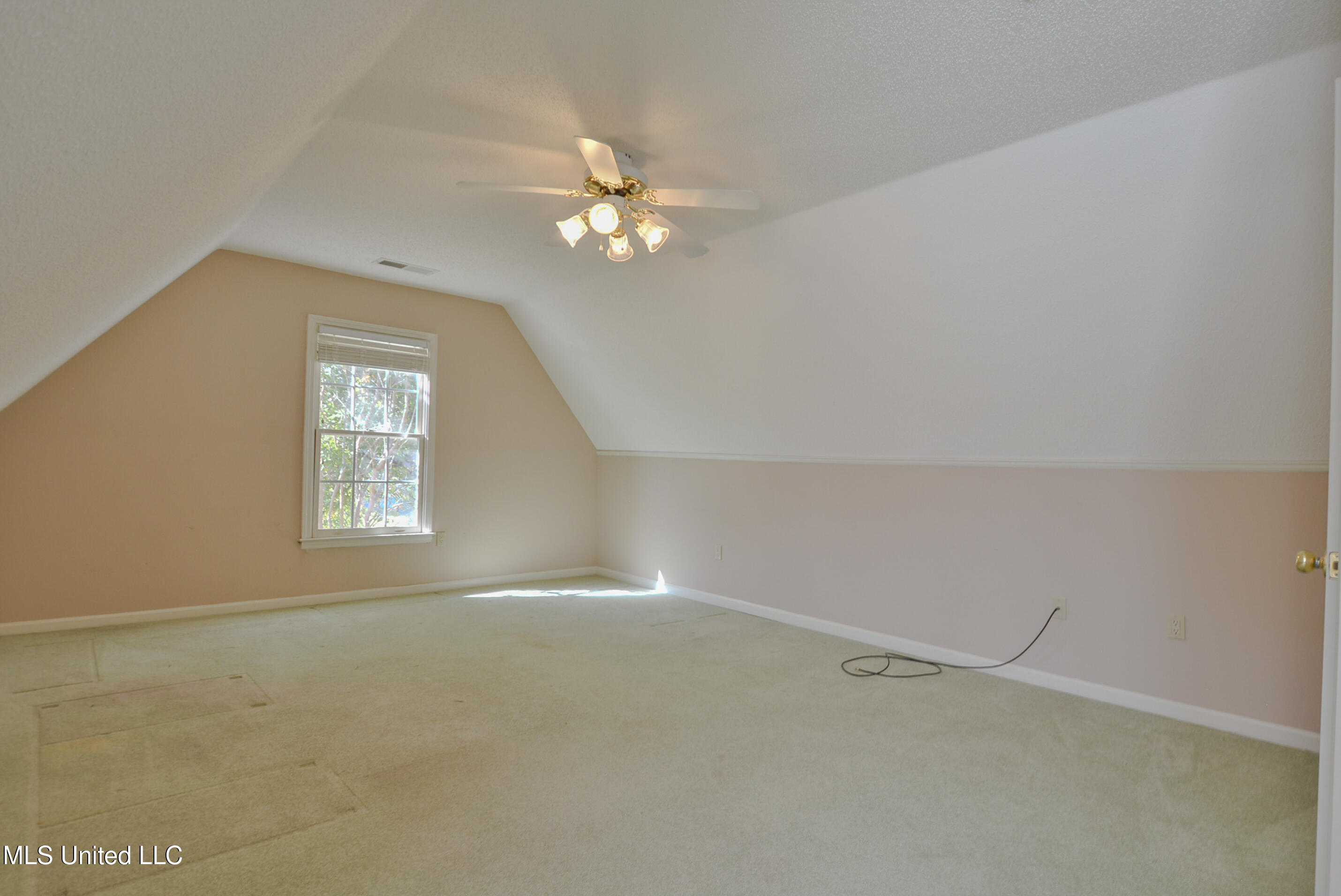 9354 Gee Gee Drive Property Photo 23