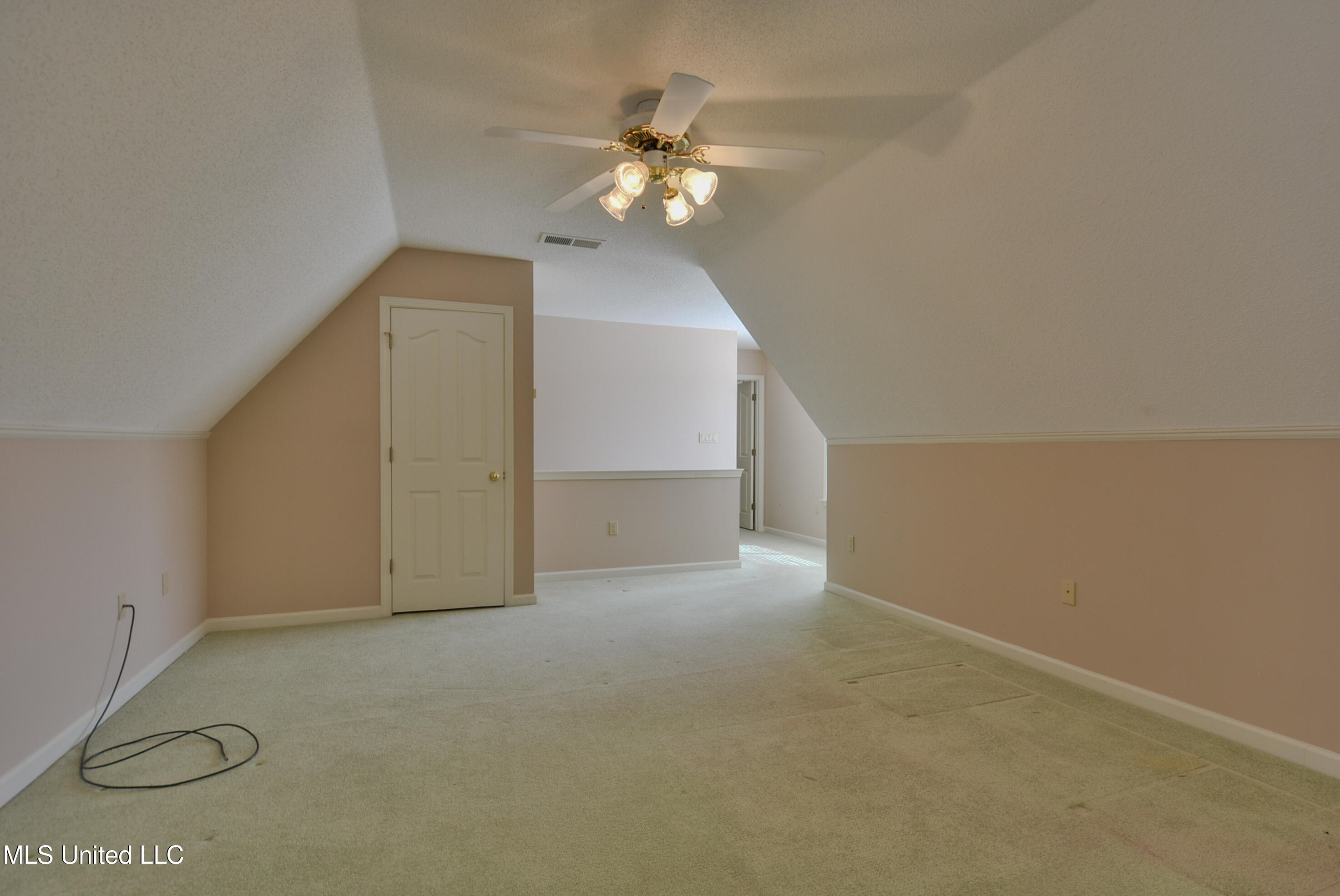 9354 Gee Gee Drive Property Photo 24