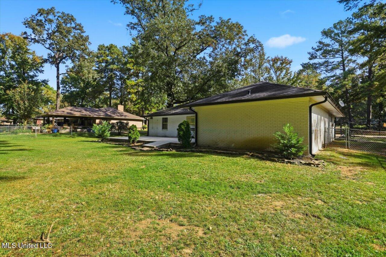 123 Woodgate Drive Property Photo 29