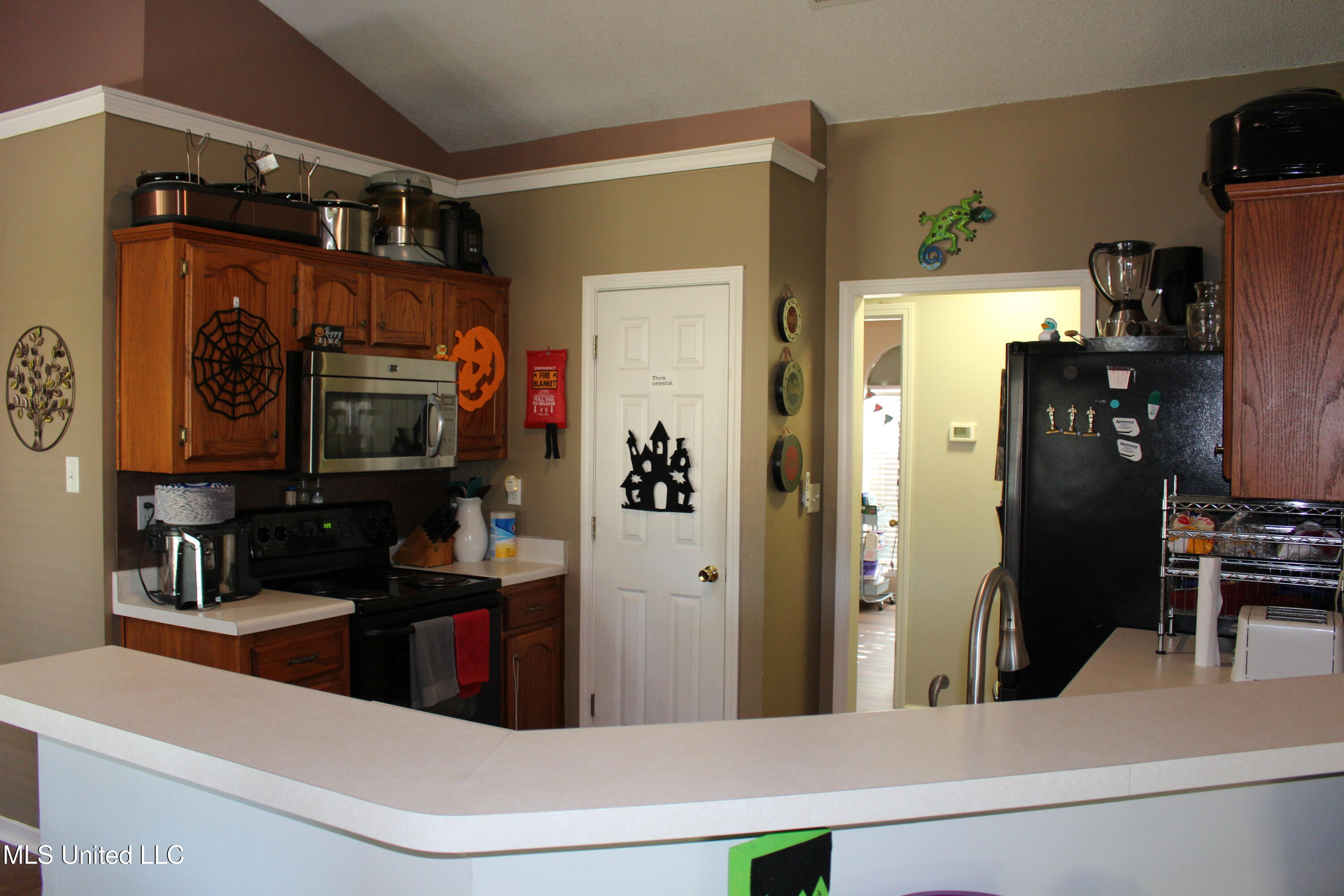 6266 Oak Circle Property Photo 9