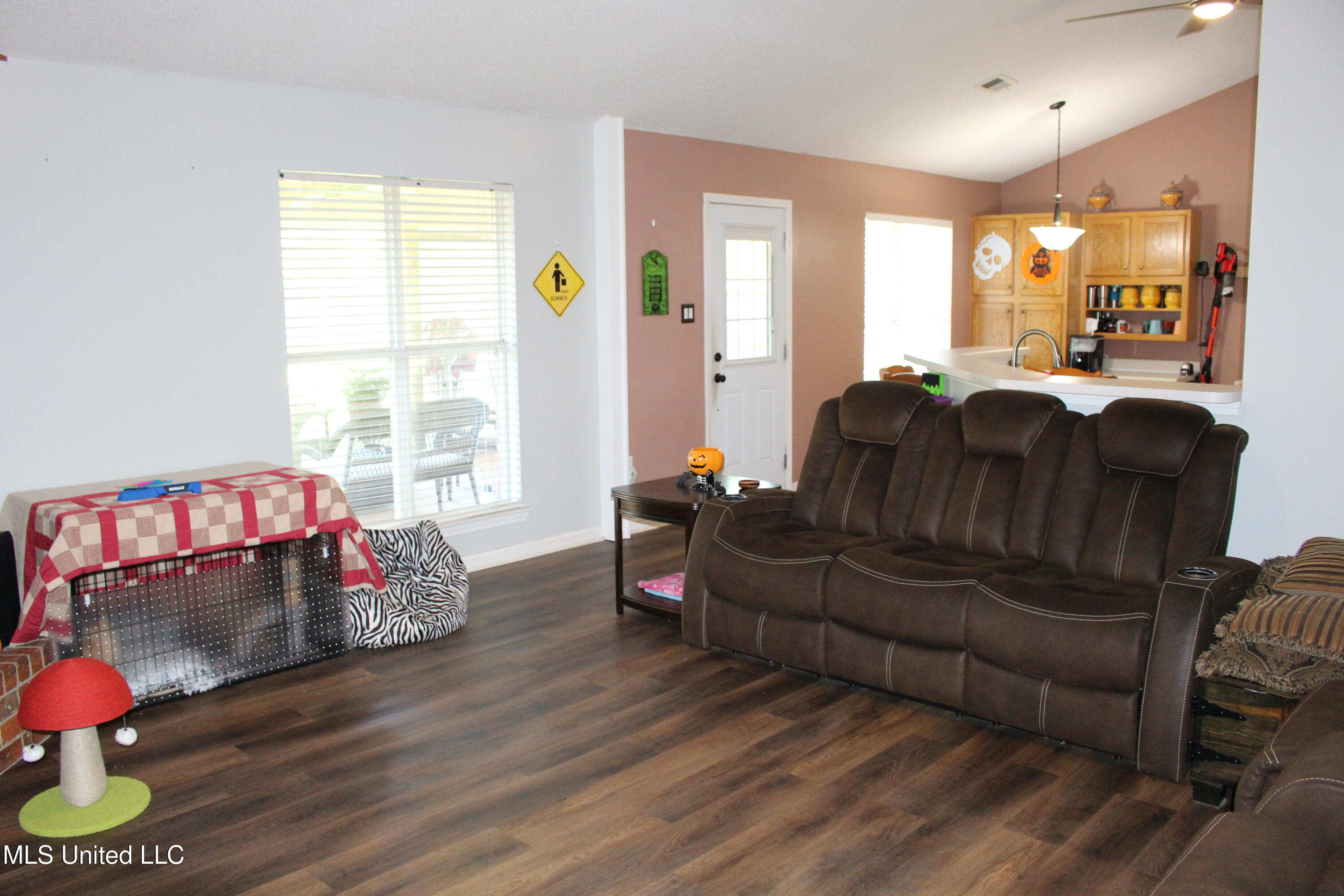 6266 Oak Circle Property Photo 11