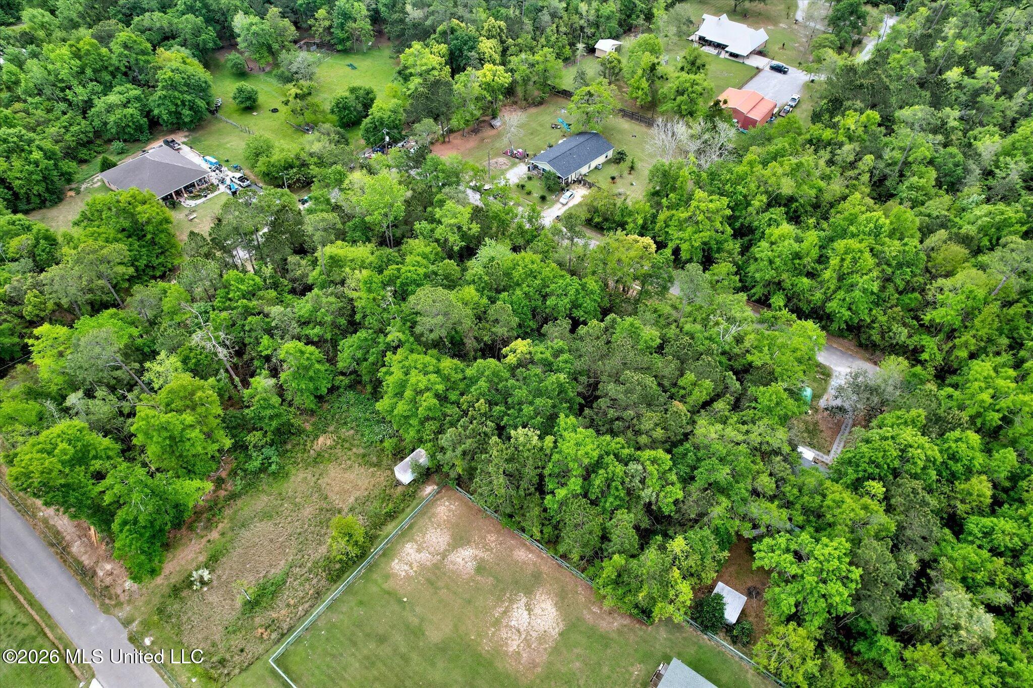 Duvernay Road Property Photo 8