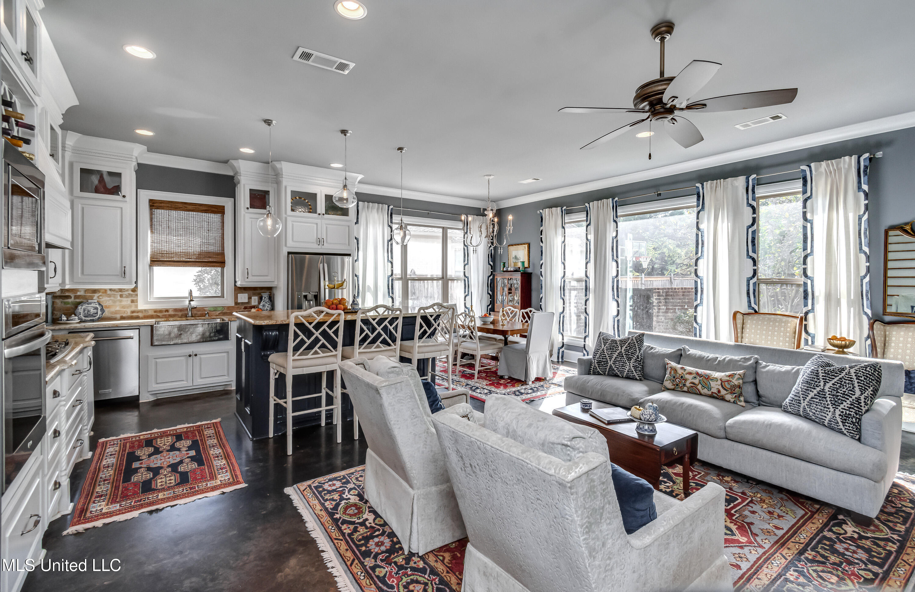 230 Arbor Trail Property Photo 12