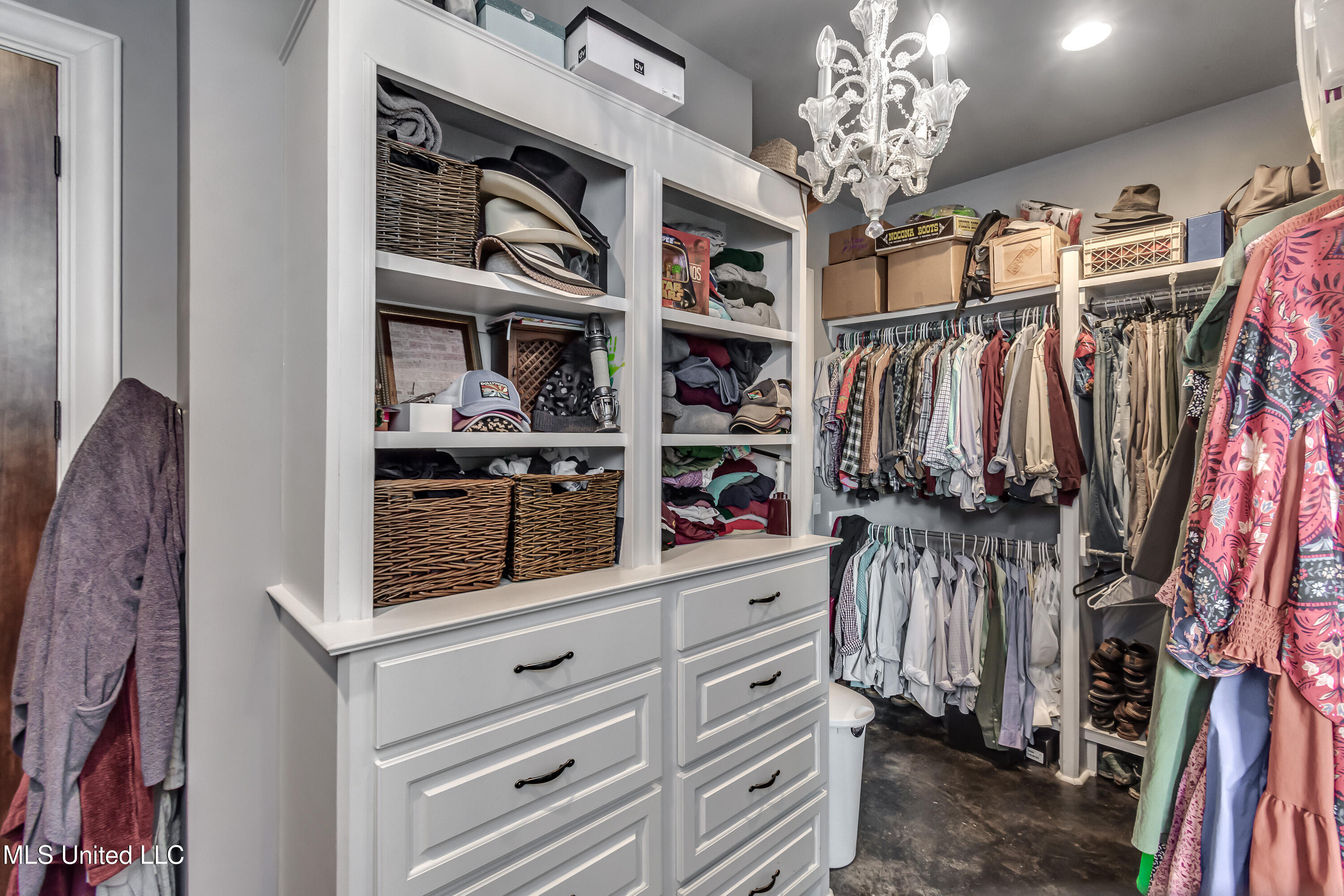 230 Arbor Trail Property Photo 23