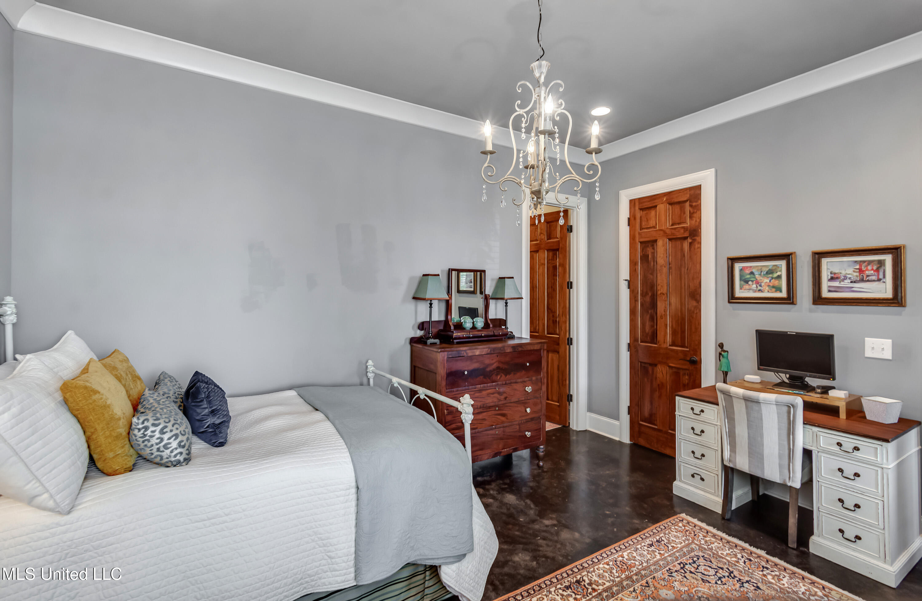 230 Arbor Trail Property Photo 30