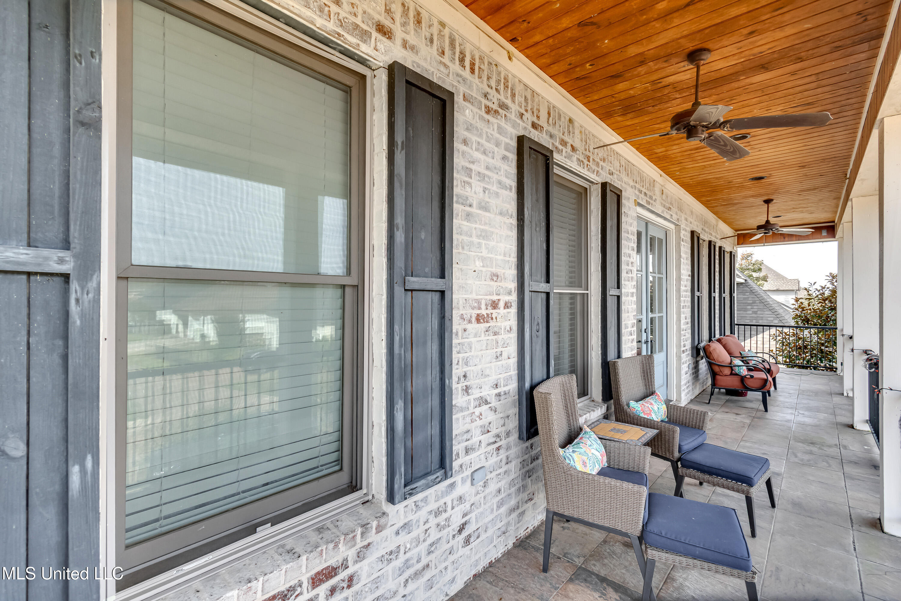 230 Arbor Trail Property Photo 39