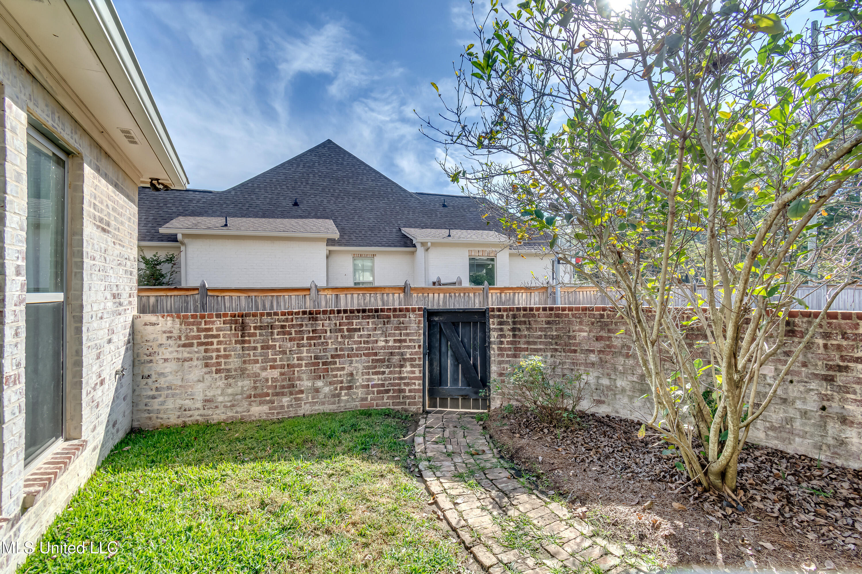 230 Arbor Trail Property Photo 58