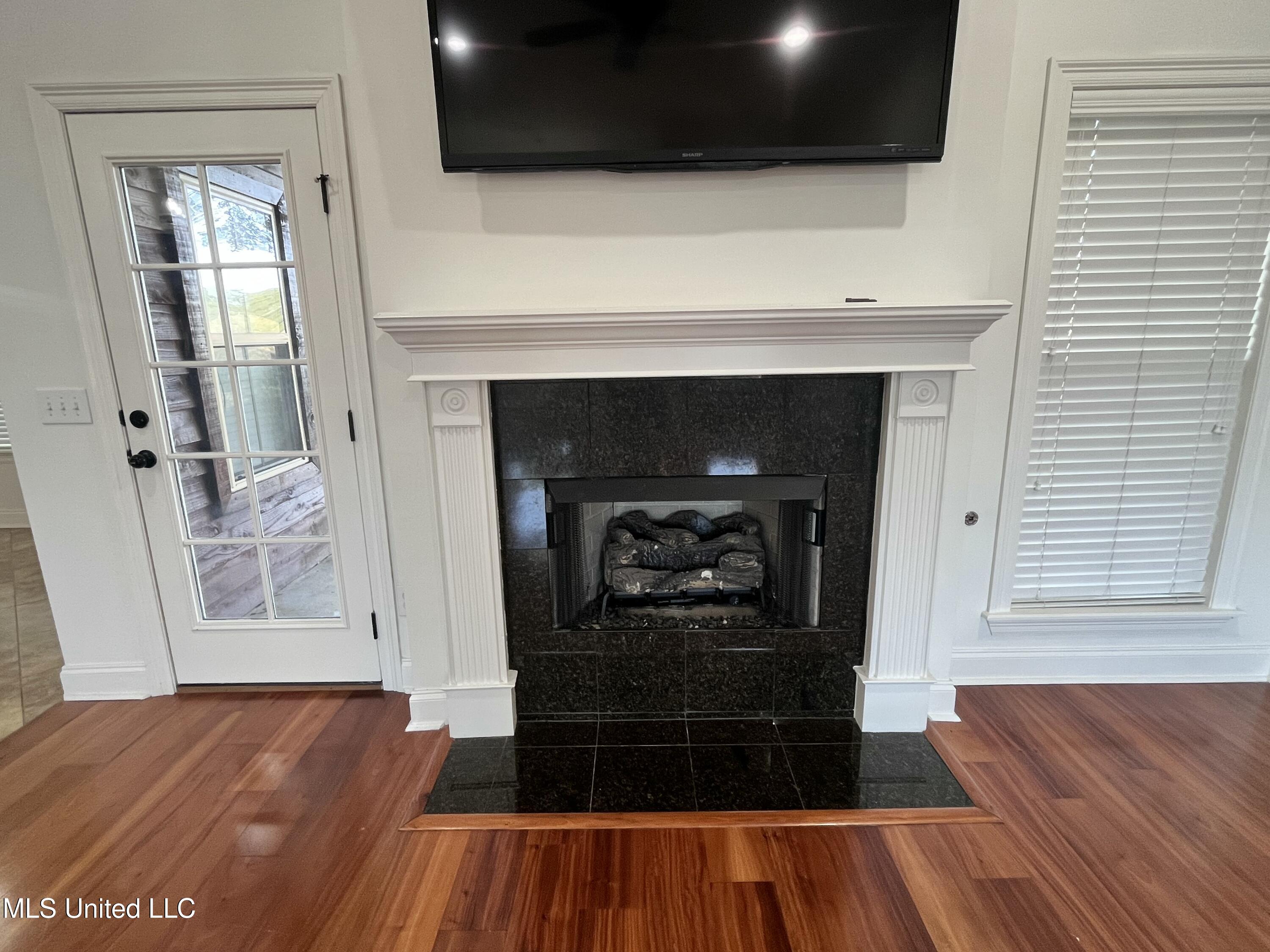 306 Cedar Stone Court Property Photo 8