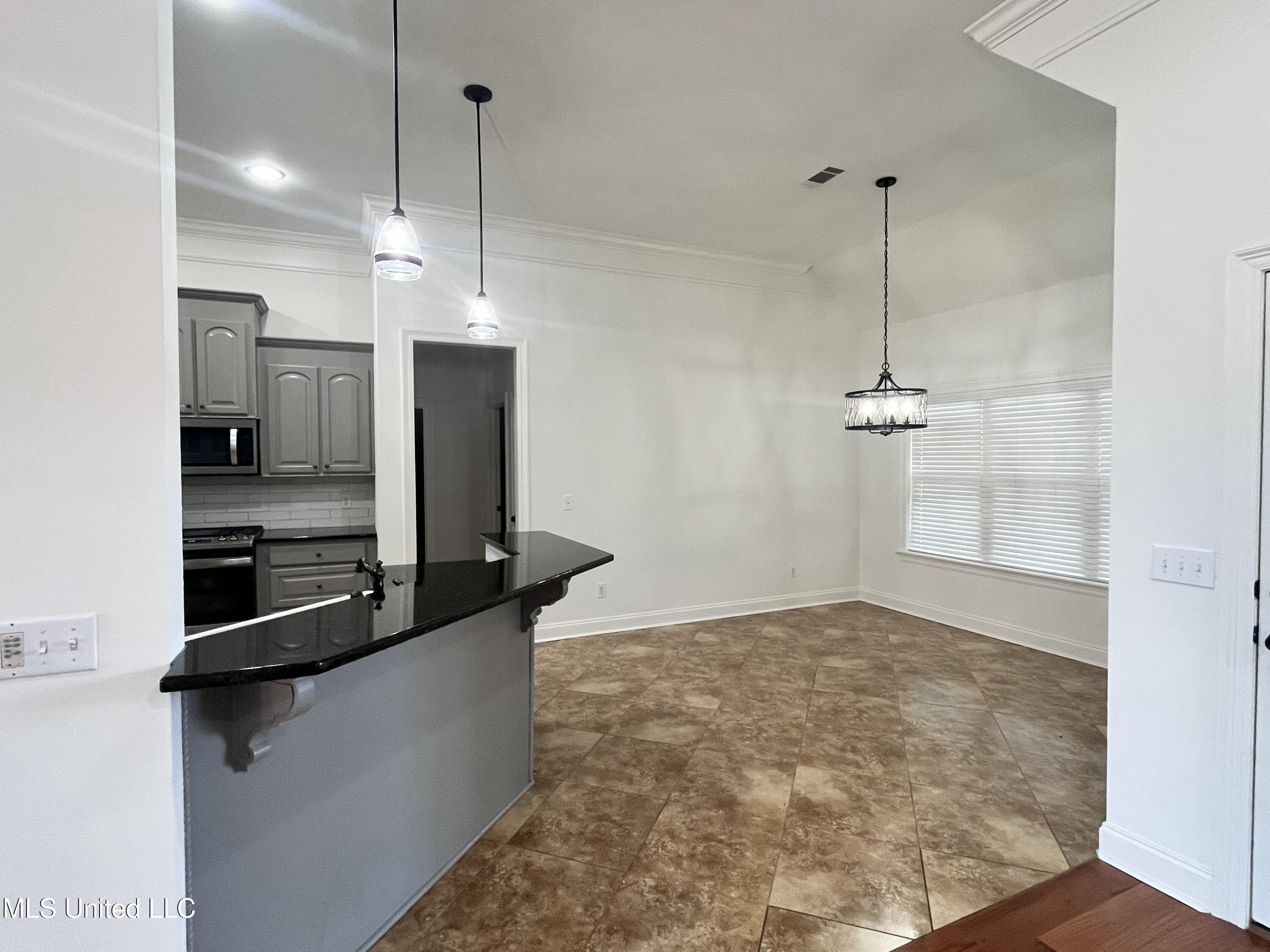 306 Cedar Stone Court Property Photo 11