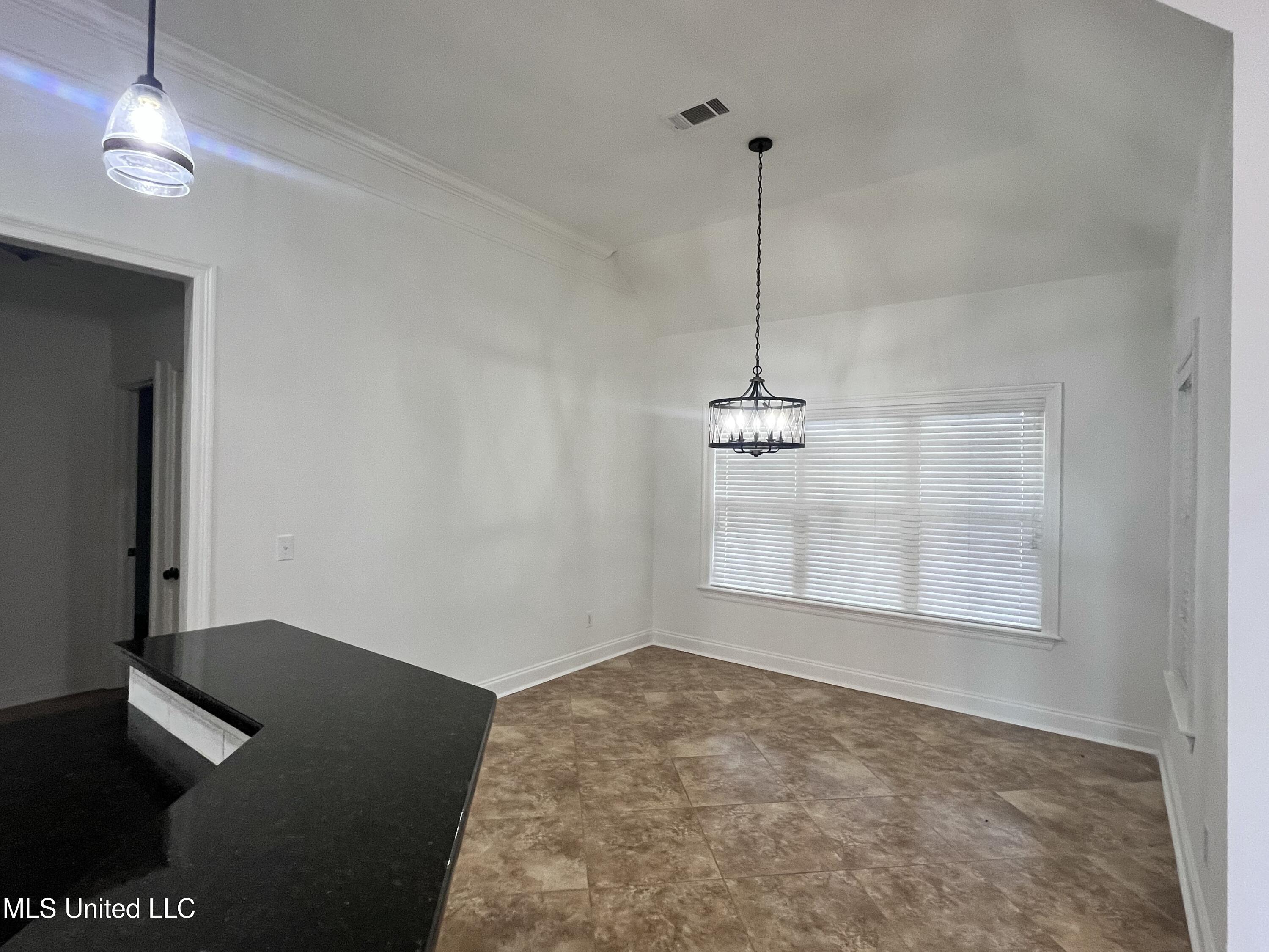 306 Cedar Stone Court Property Photo 12